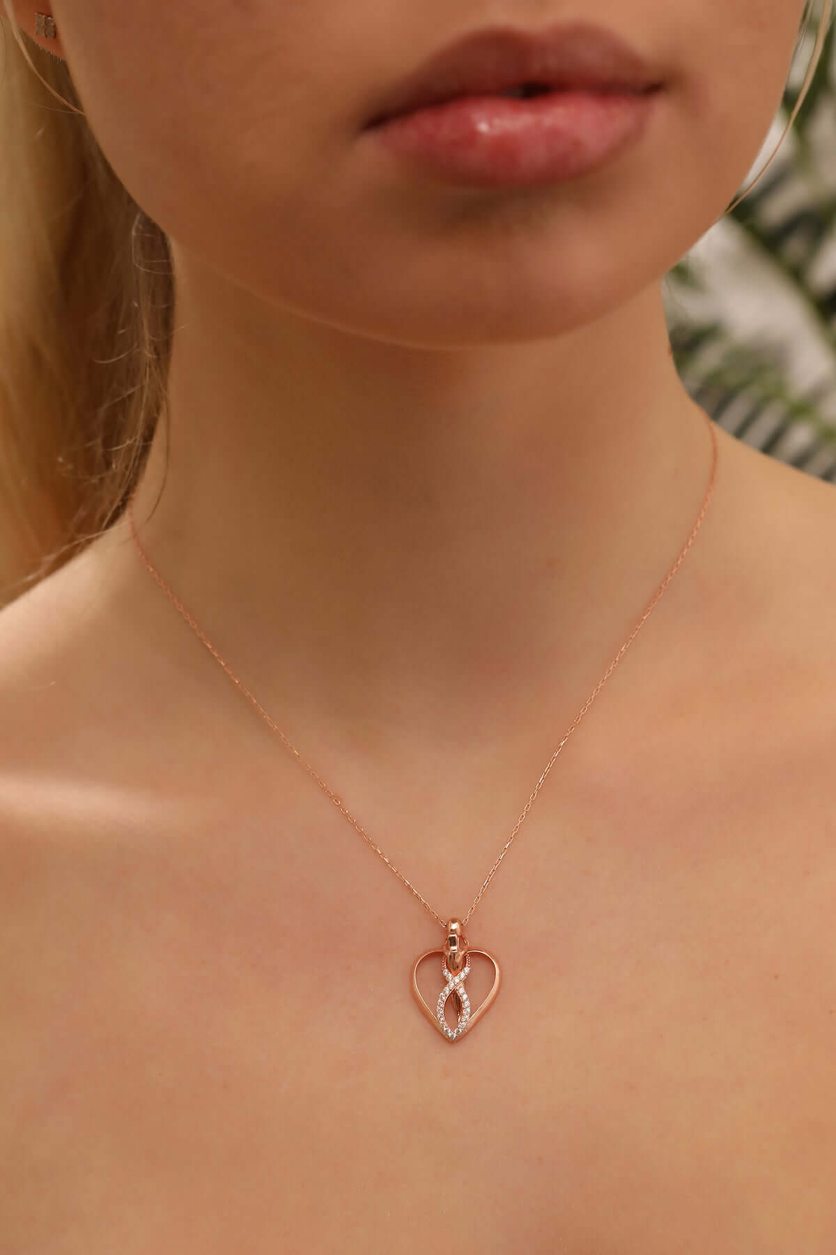 925 Ayar Gümüş Kalpli Sonsuzluk Kolyesi - ÖzelSen