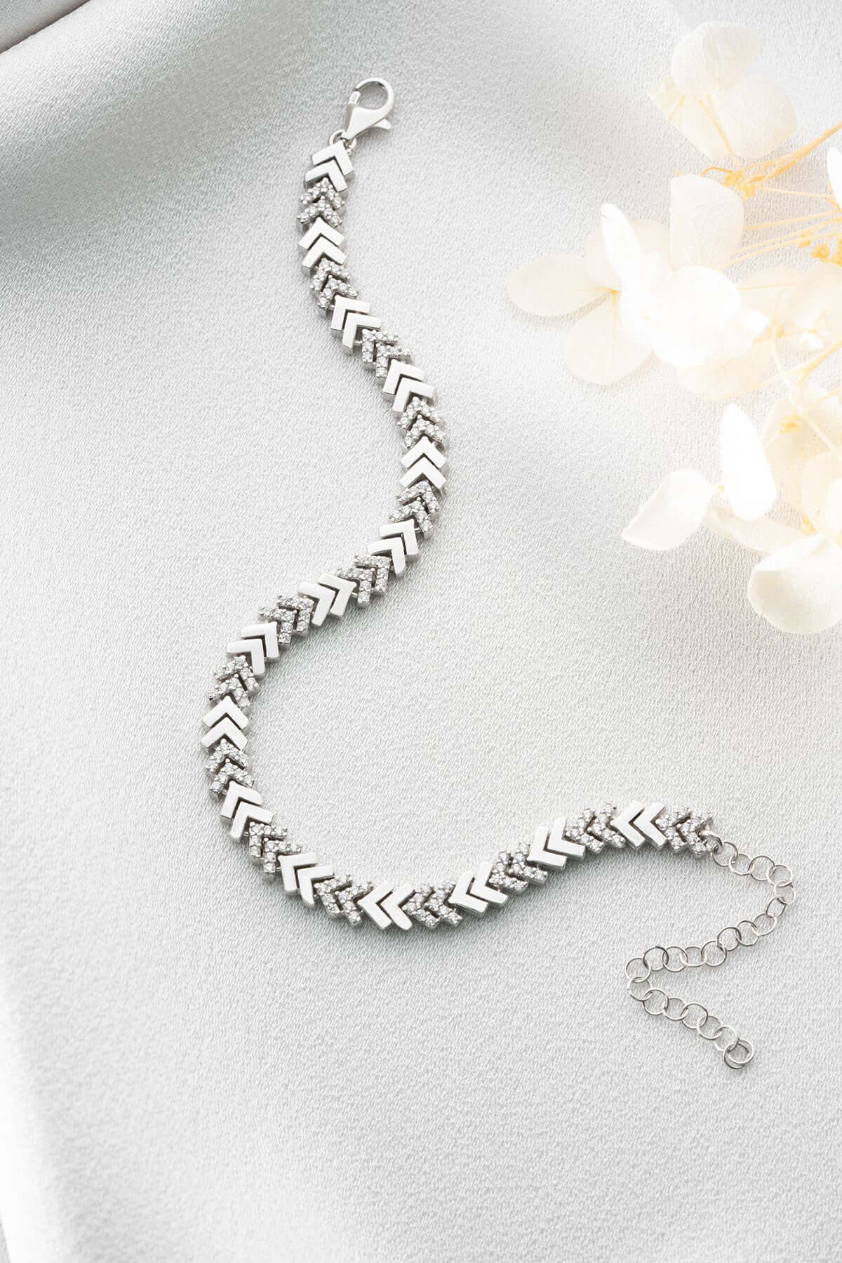 925 Ayar Gümüş Zirkon Taşlı Altın Kaplama Balık Sırtı Bileklik - ÖzelSen