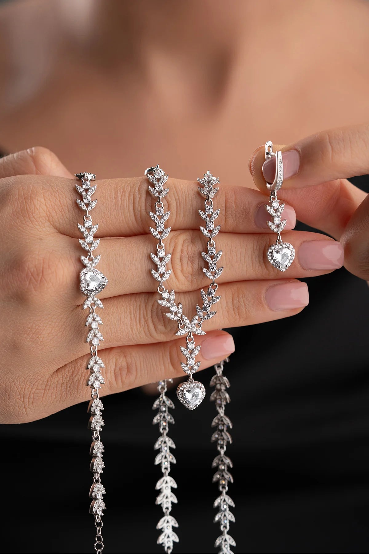 Zirkon Taşlı Yapraklı Kalpli 925 Ayar Gümüş Set