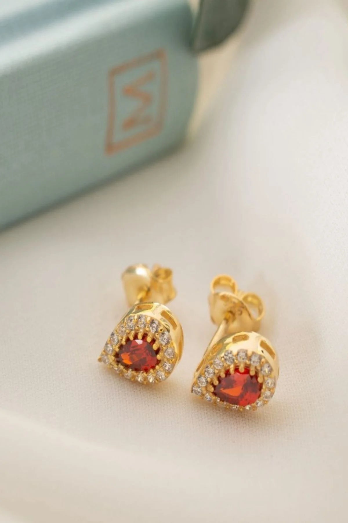 Ocak Ayı Doğum Taşı (Garnet)damla 925 Ayar Altın Kaplama Gümüş Küpe