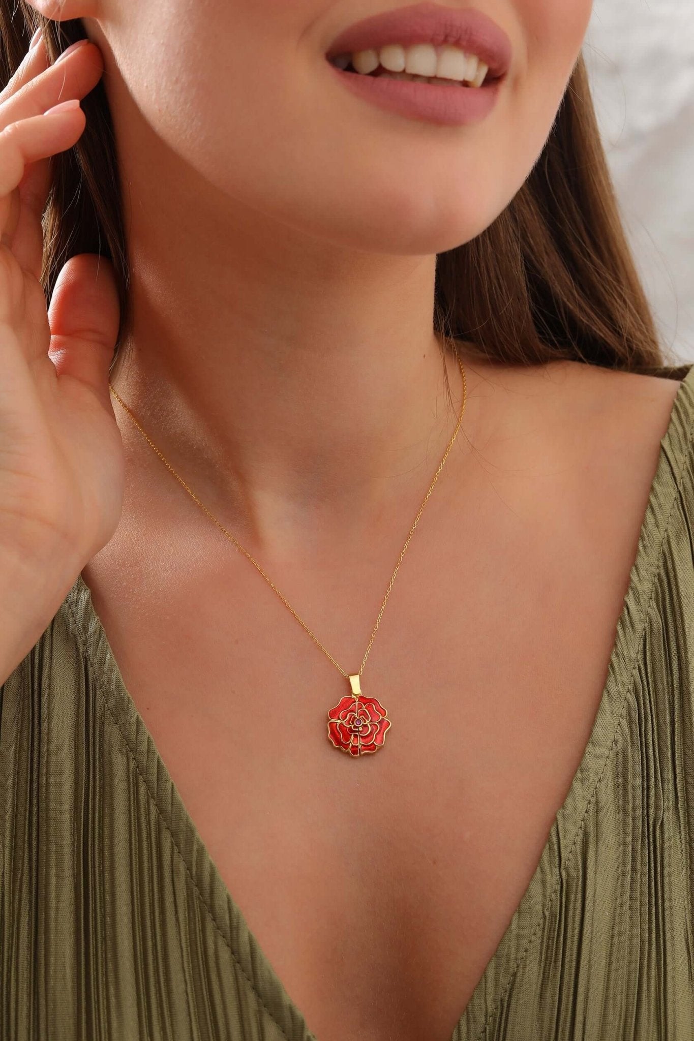 Açılır Kapanır Gül 925 Ayar Gümüş İsimli Kolye - ÖzelSen