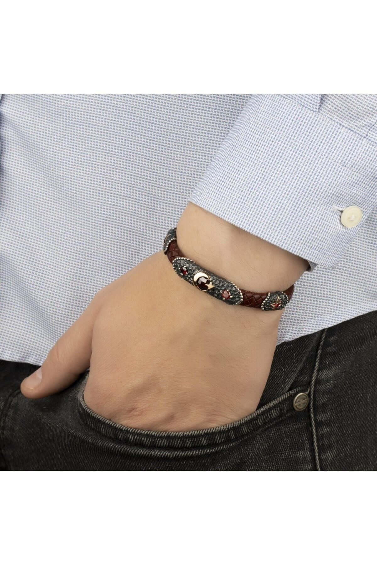 Gümüş Ayyıldız Motifli Bordo Hakiki Erkek Deri Bileklik - ÖzelSen