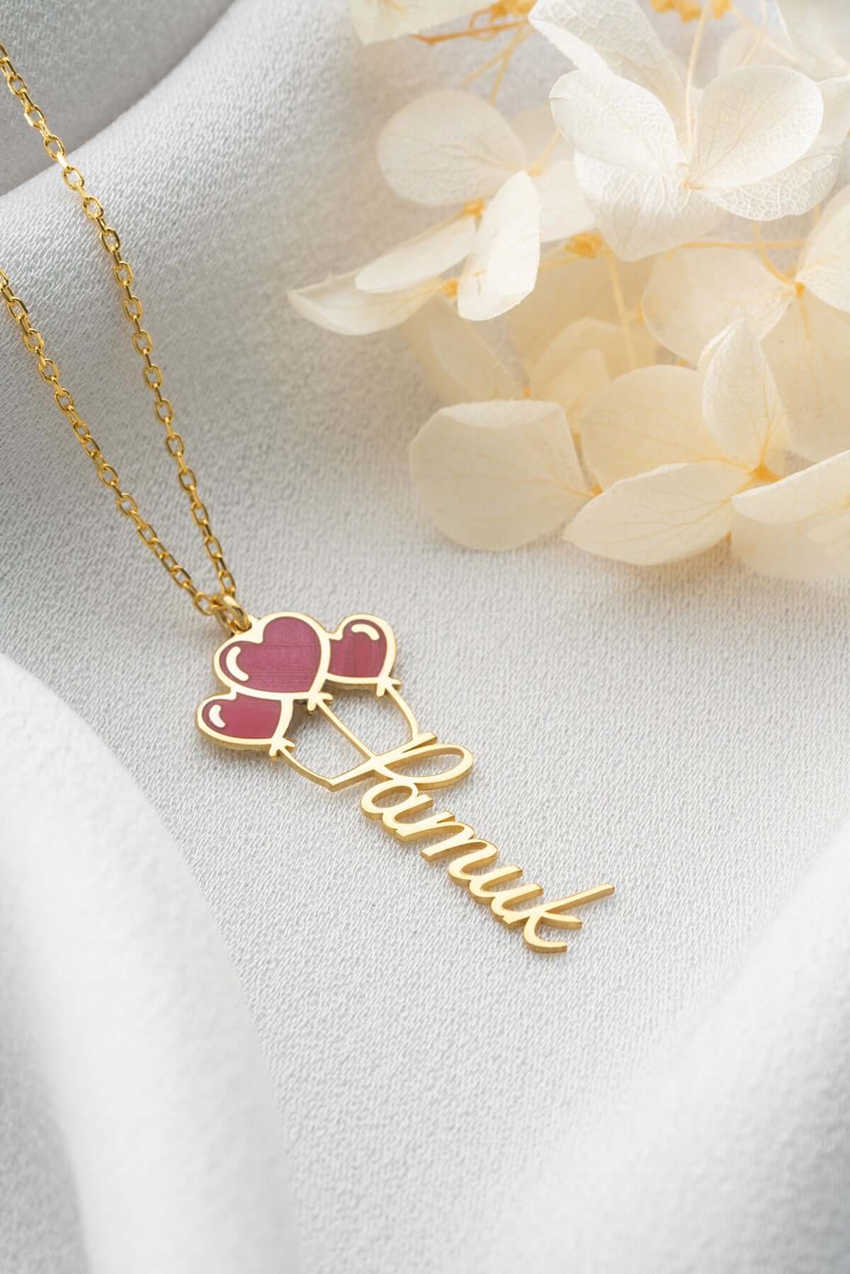 Kişiye Özel İsimli ve Balon Tasarımlı Gümüş Kolye - ÖzelSen