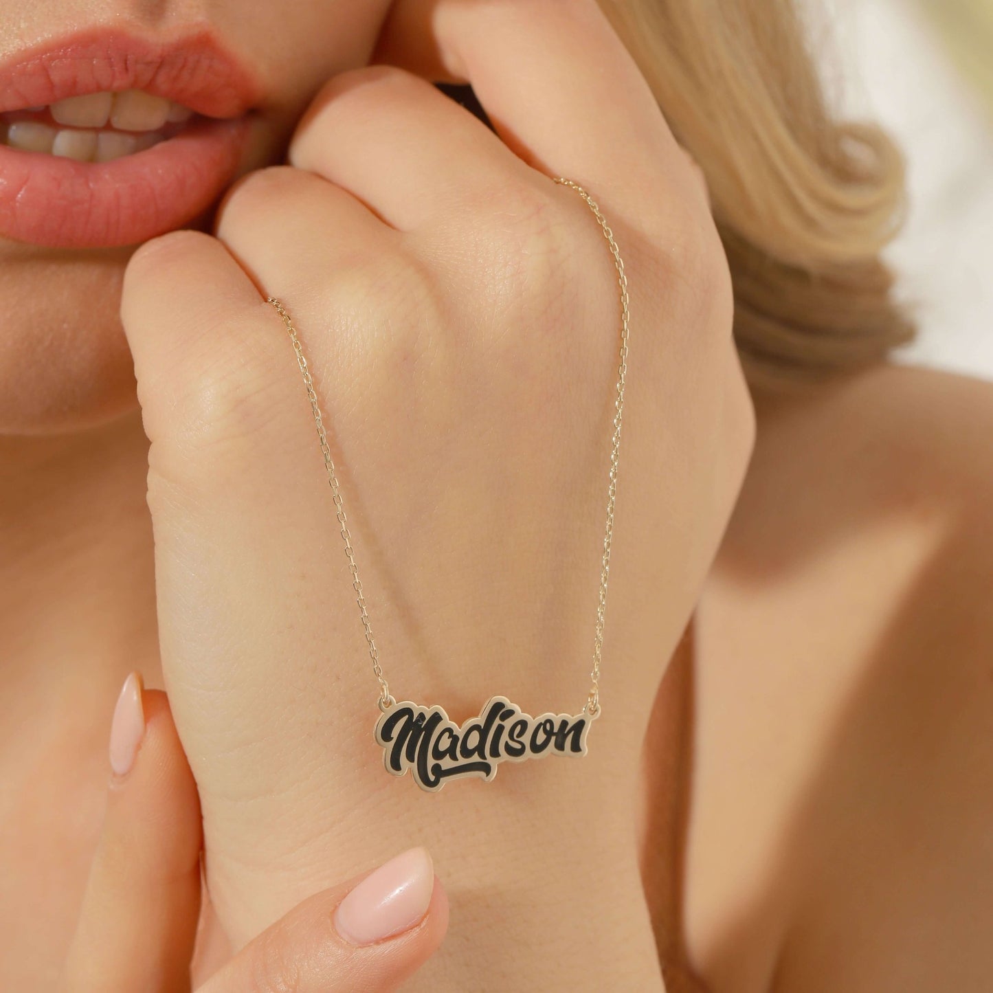 Kişiye Özel Mine Taşı Süslü Gümüş İsimli Kolye - ÖzelSen