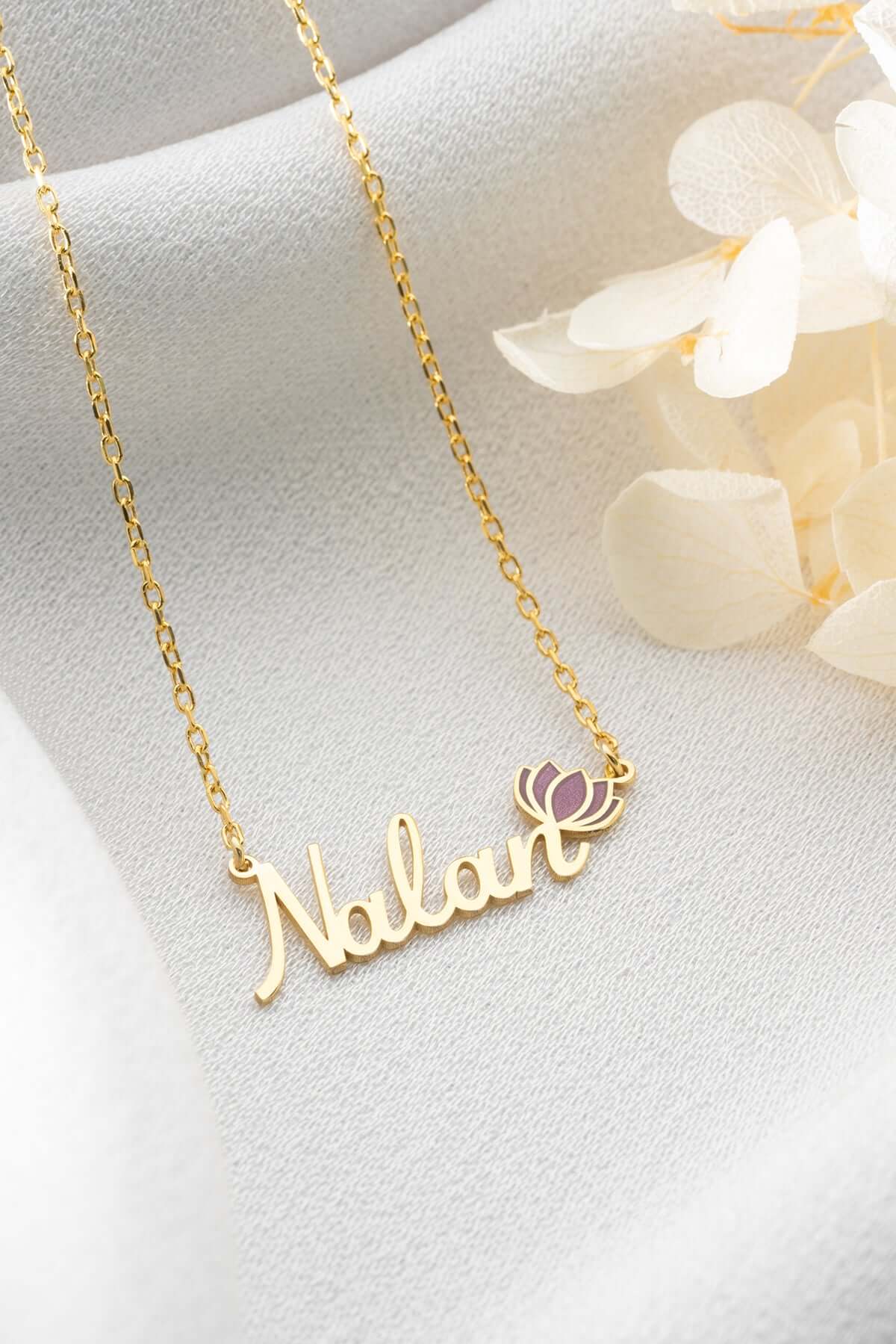 Kişiye Özel İsimli ve Lale Figürlü Gümüş Kolye