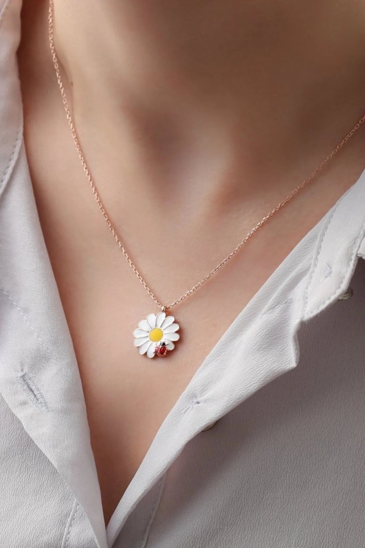 Uğur Böceği Papatya 925 Ayar Rose Kaplama Gümüş Kolye