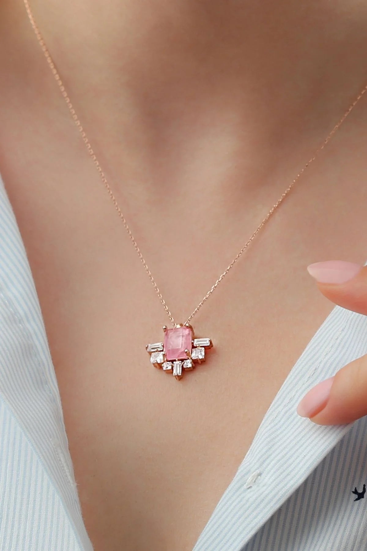 Baget Taşlı 925 Ayar Rose Kaplama Gümüş Kolye