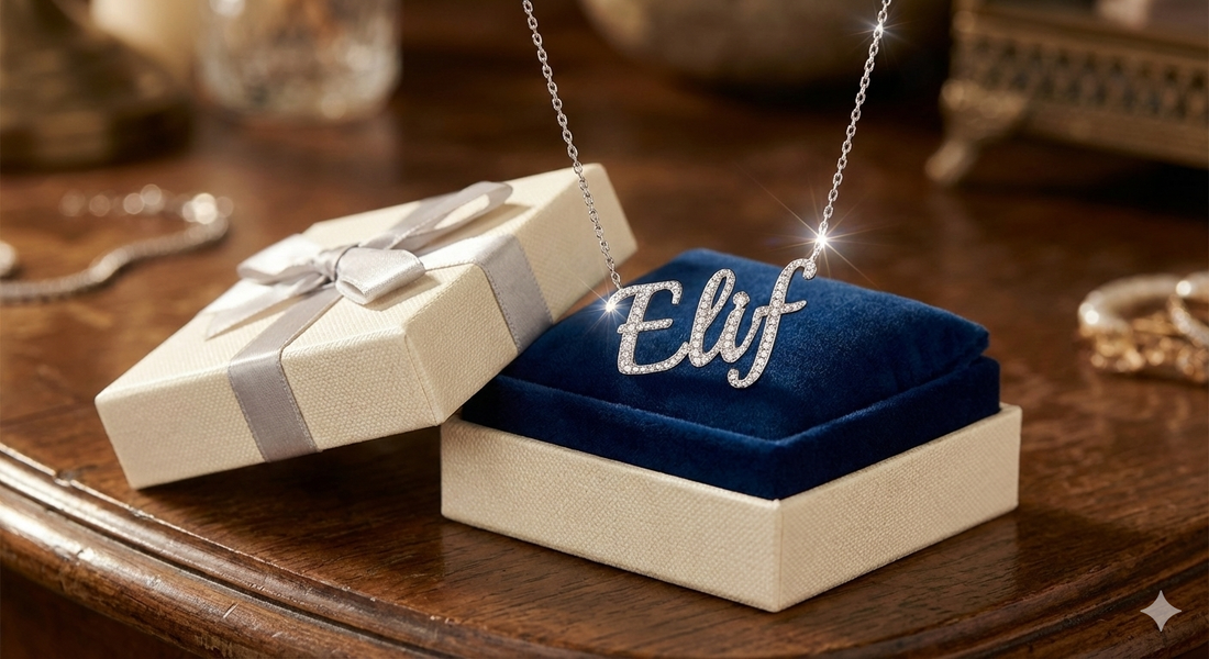 Unutulmaz Bir Hediye: Sevgililer Günü ve Doğum Günü İçin Kişiye Özel Gümüş Takı Rehberi