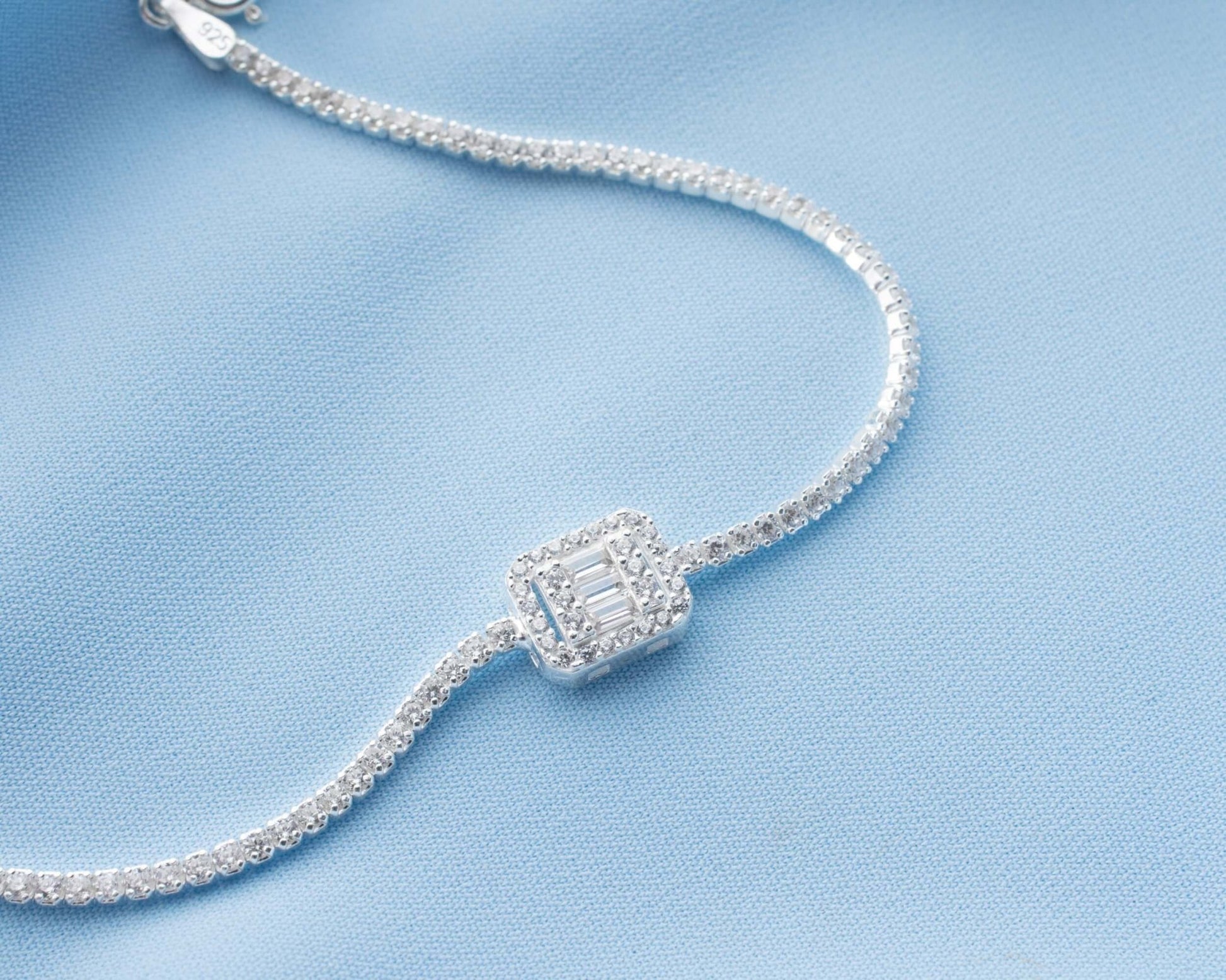 925 Ayar Gümüş Baget Taşlı Su Yolu Bileklik - ÖzelSen