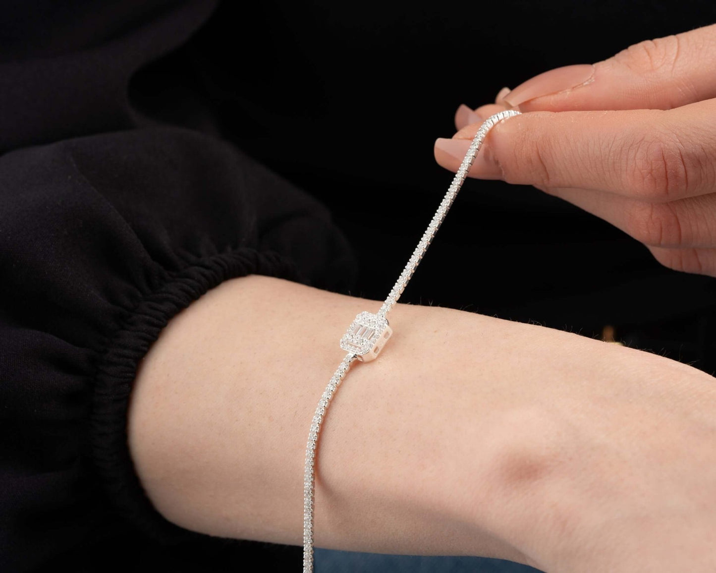 925 Ayar Gümüş Baget Taşlı Su Yolu Bileklik - ÖzelSen