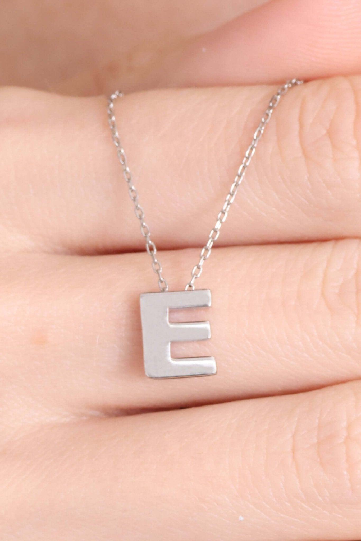 925 Ayar Gümüş E Harfli Kolye - ÖzelSen