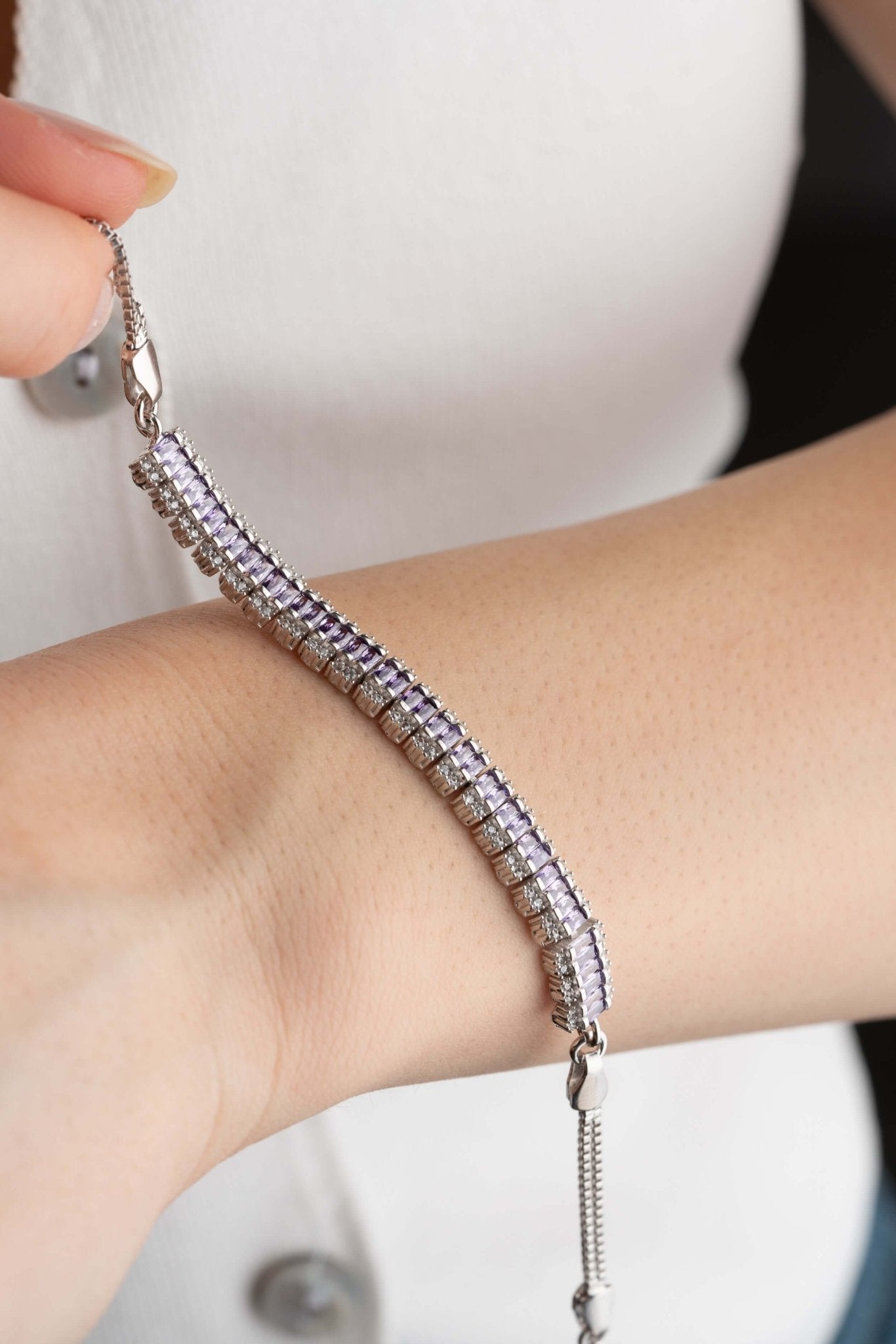 925 Ayar Gümüş Lila Baget Taşlı Bileklik - ÖzelSen