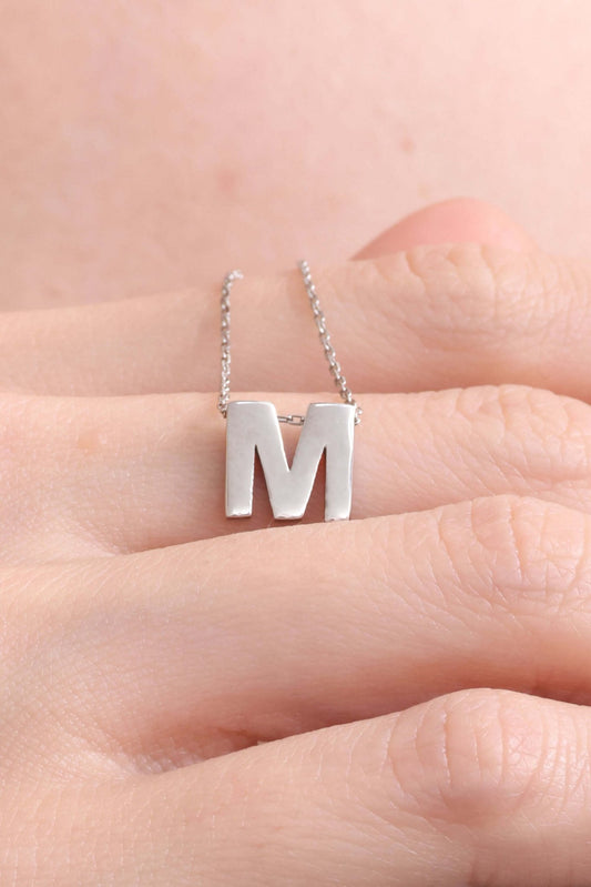 925 Ayar Gümüş M Harfli Kolye - ÖzelSen