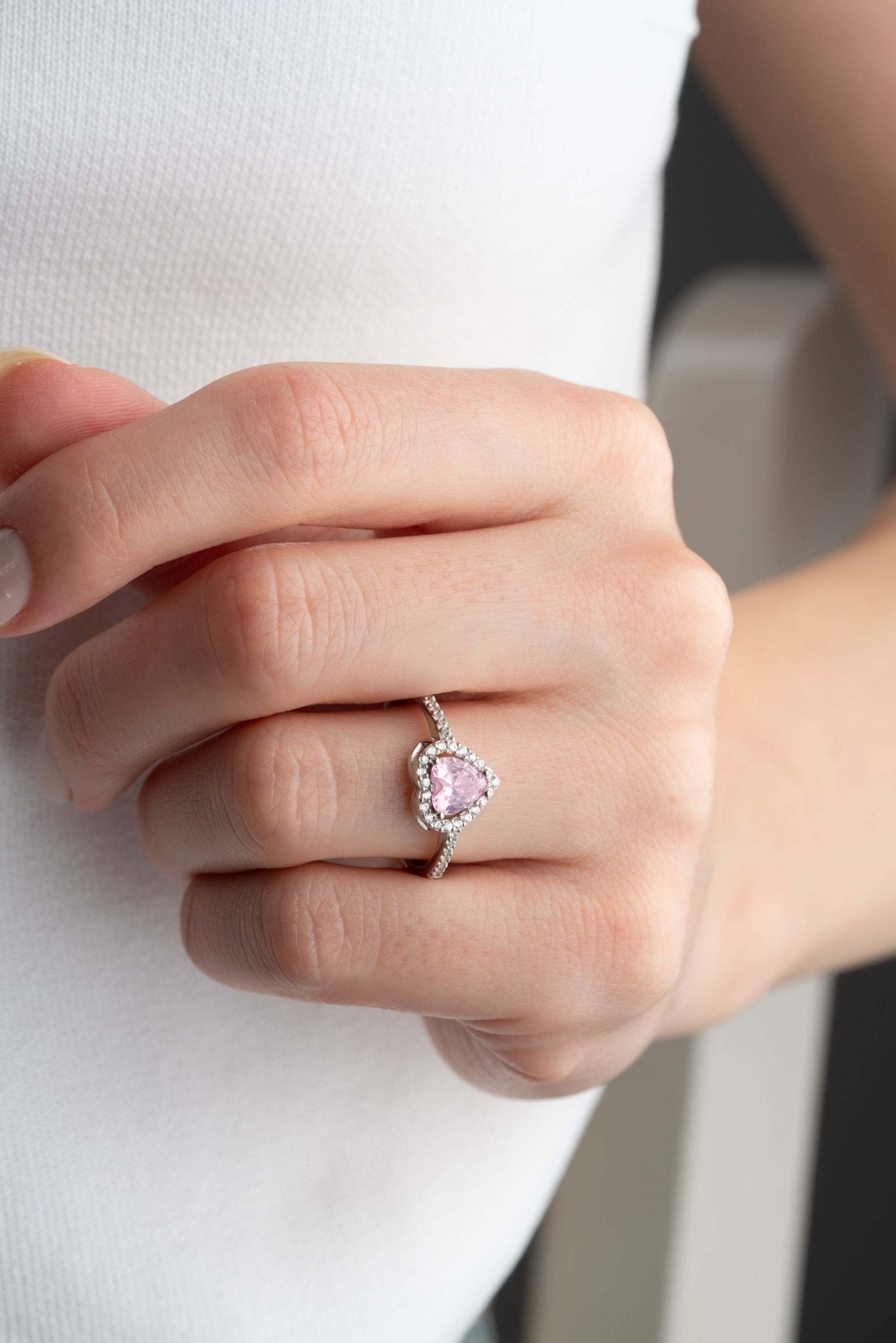 925 Ayar Gümüş Pembe Taşlı Kalpli Yüzük - ÖzelSen