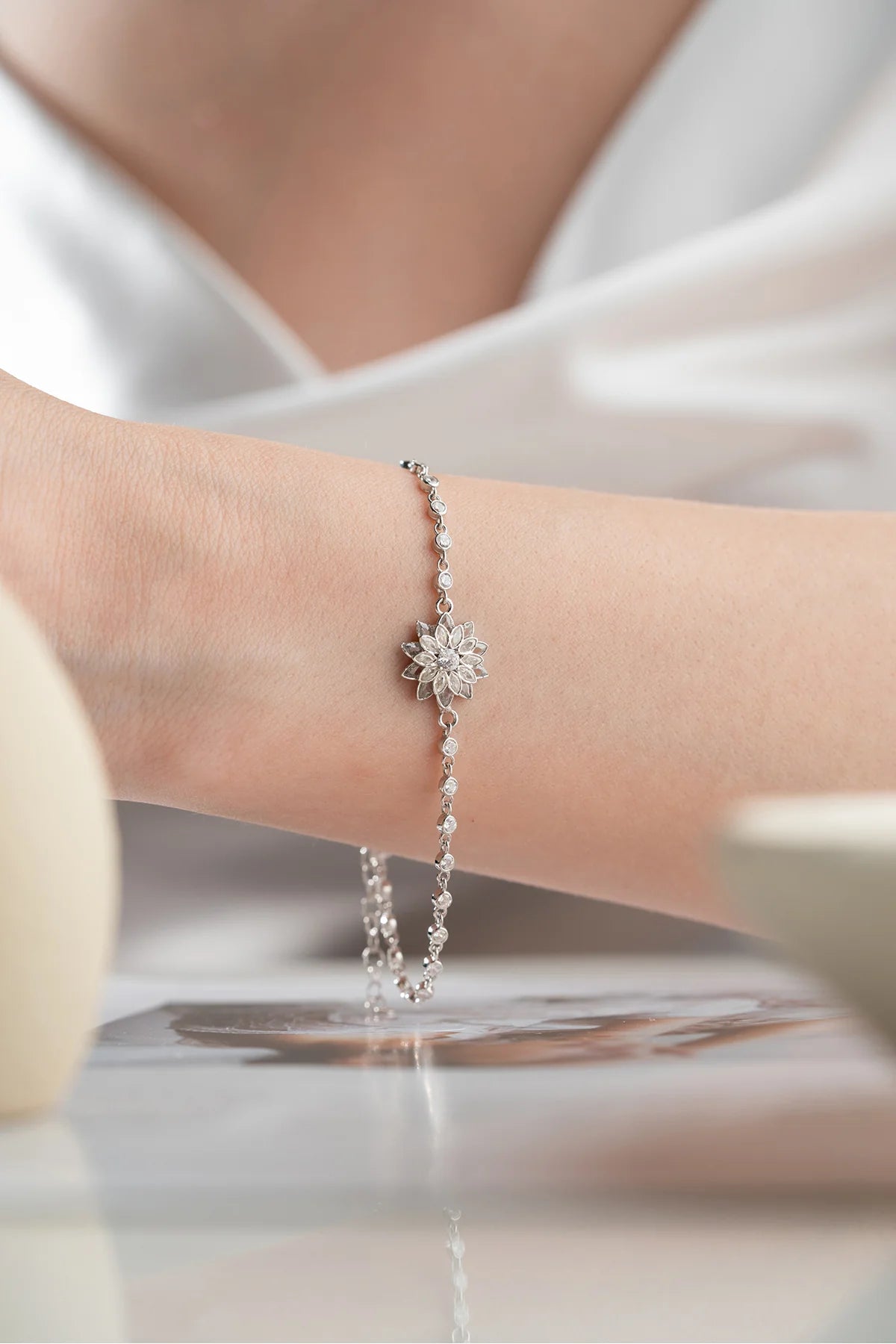 Taşlı Lotus Çiçeği Suyolu 925 Ayar Gümüş Bileklik – 2