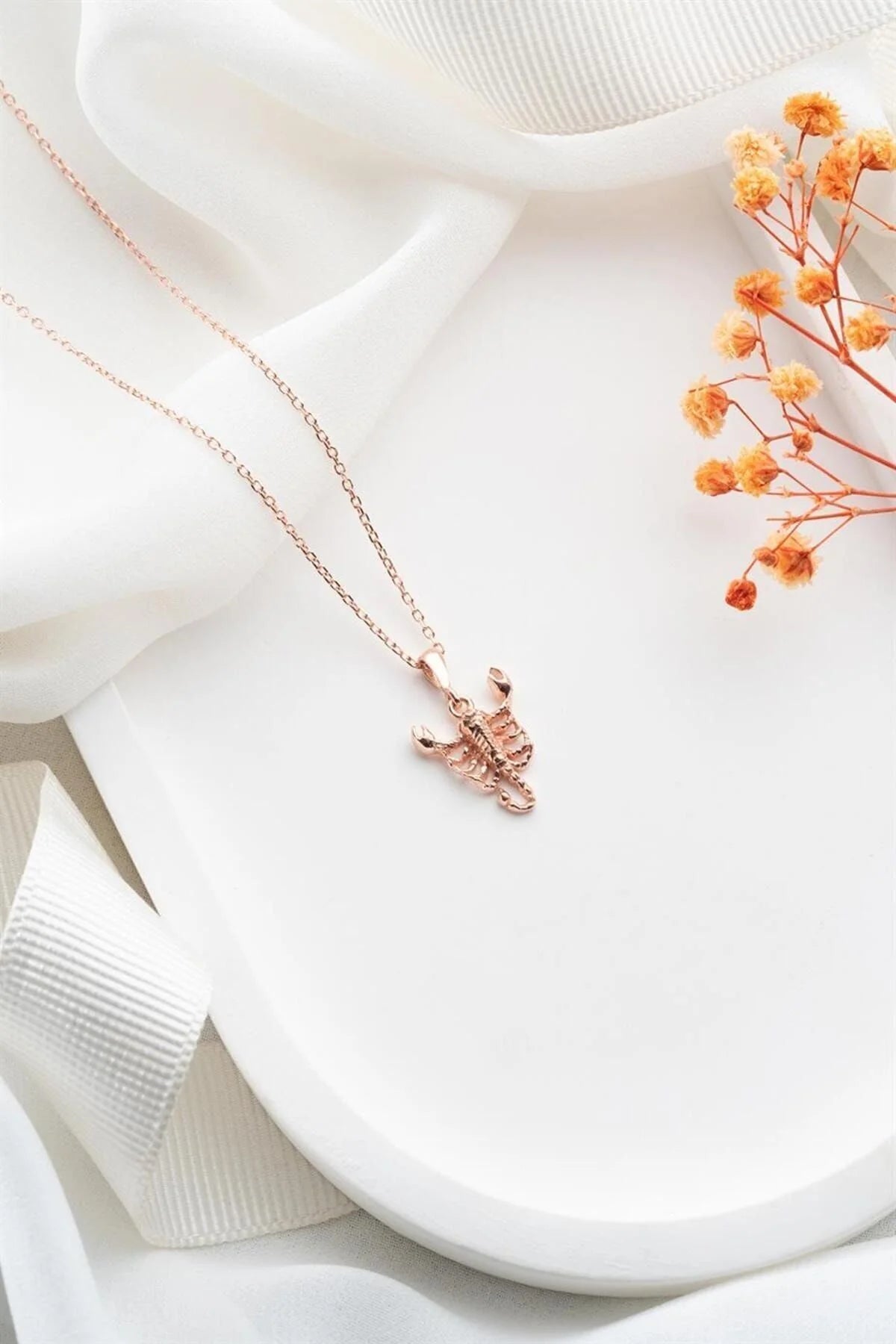 Akrep 925 Ayar Rose Kaplama Gümüş Kolye