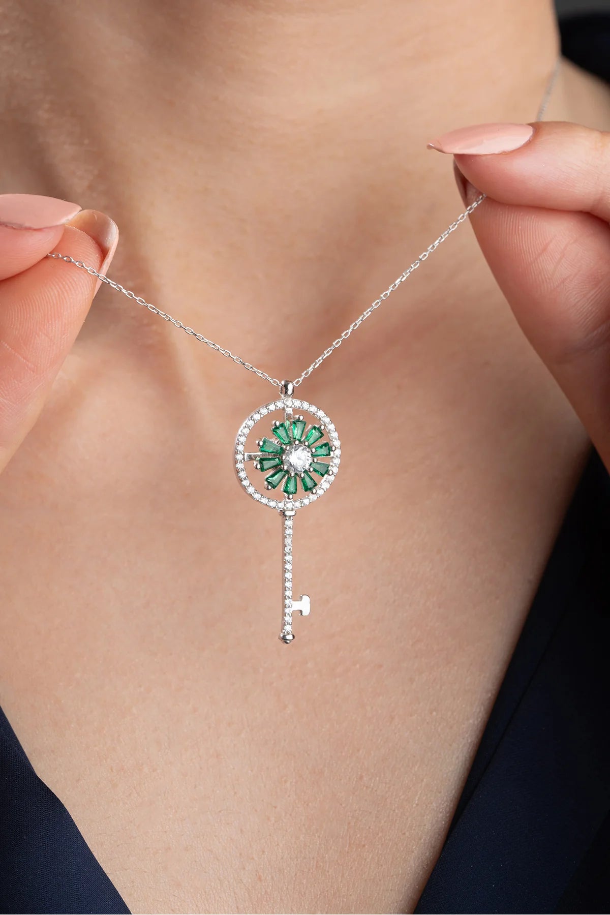 Zirkon Taşlı Anahtar 925 Ayar Gümüş Kolye