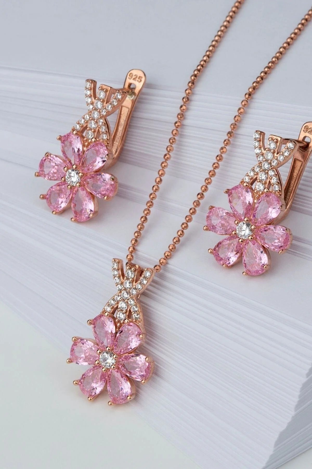 Lotus Çiçeği 925 Ayar Altın Kaplama Gümüş Set