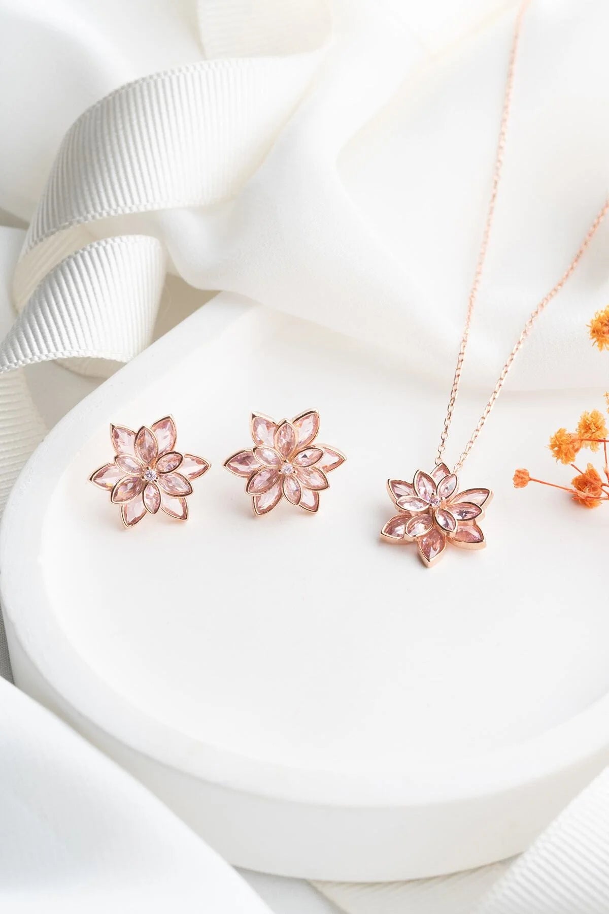 Lotus Çiçeği 925 Ayar Gümüş Set