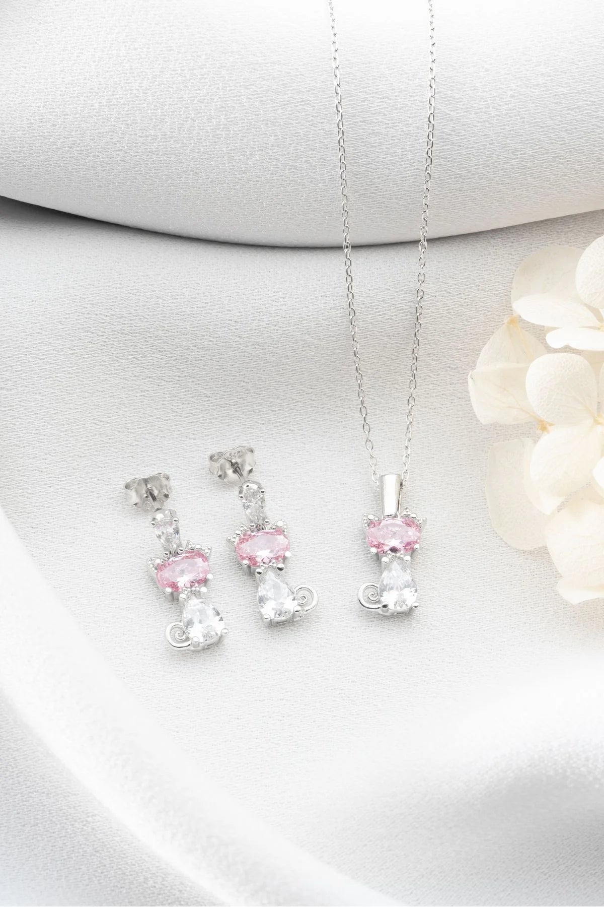 Taşlı Kedi 925 Ayar Gümüş Set