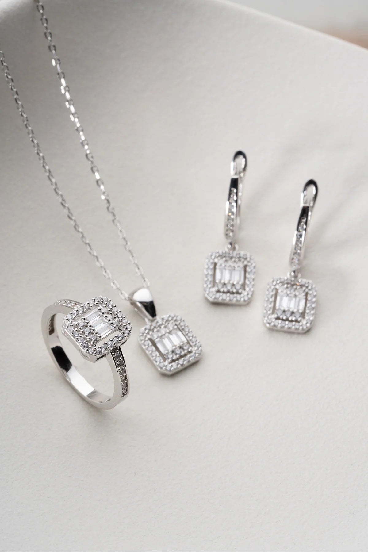 Zirkon Taşlı Baget 925 Ayar Gümüş Set