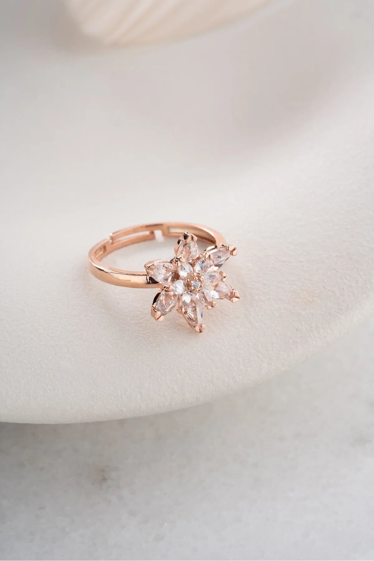 Taşlı Lotus 925 Ayar Rose Kaplama Gümüş Yüzük