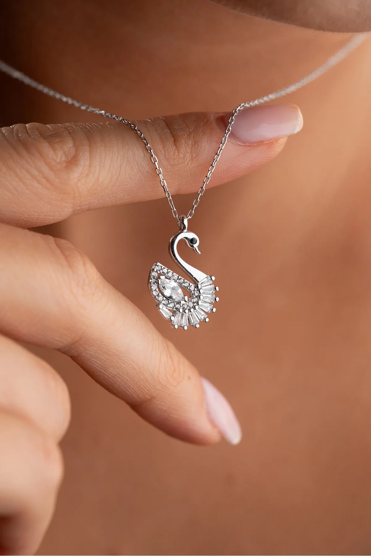 Baget Taşlı Kuğu 925 Ayar Gümüş Kolye – 4