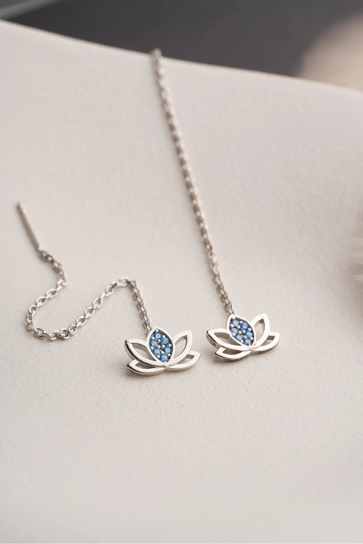 Sallantılı Lotus Çiçeği 925 Ayar Gümüş Küpe – 2