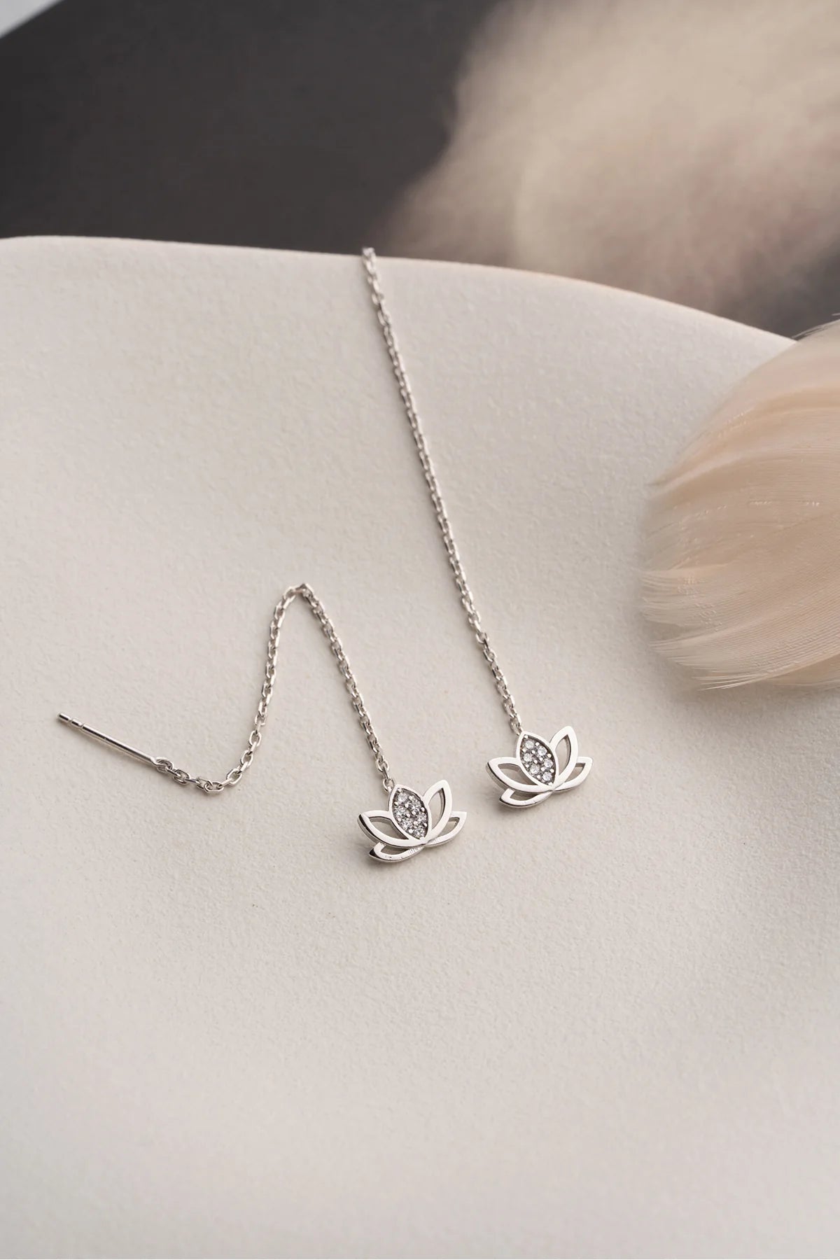 Sallantılı Lotus Çiçeği 925 Ayar Gümüş Küpe