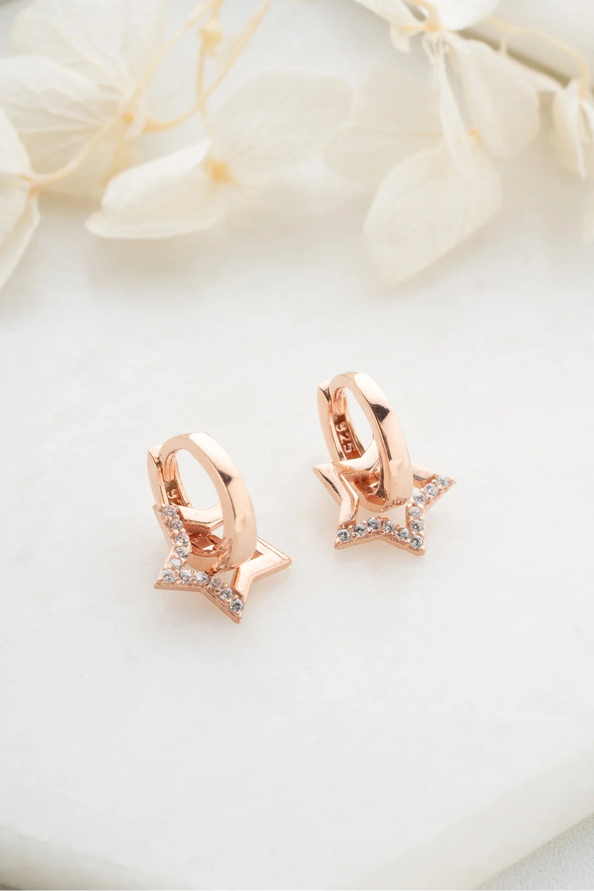 Zirkon Taşlı Yıldız 925 Ayar Rose Kaplama Gümüş Küpe