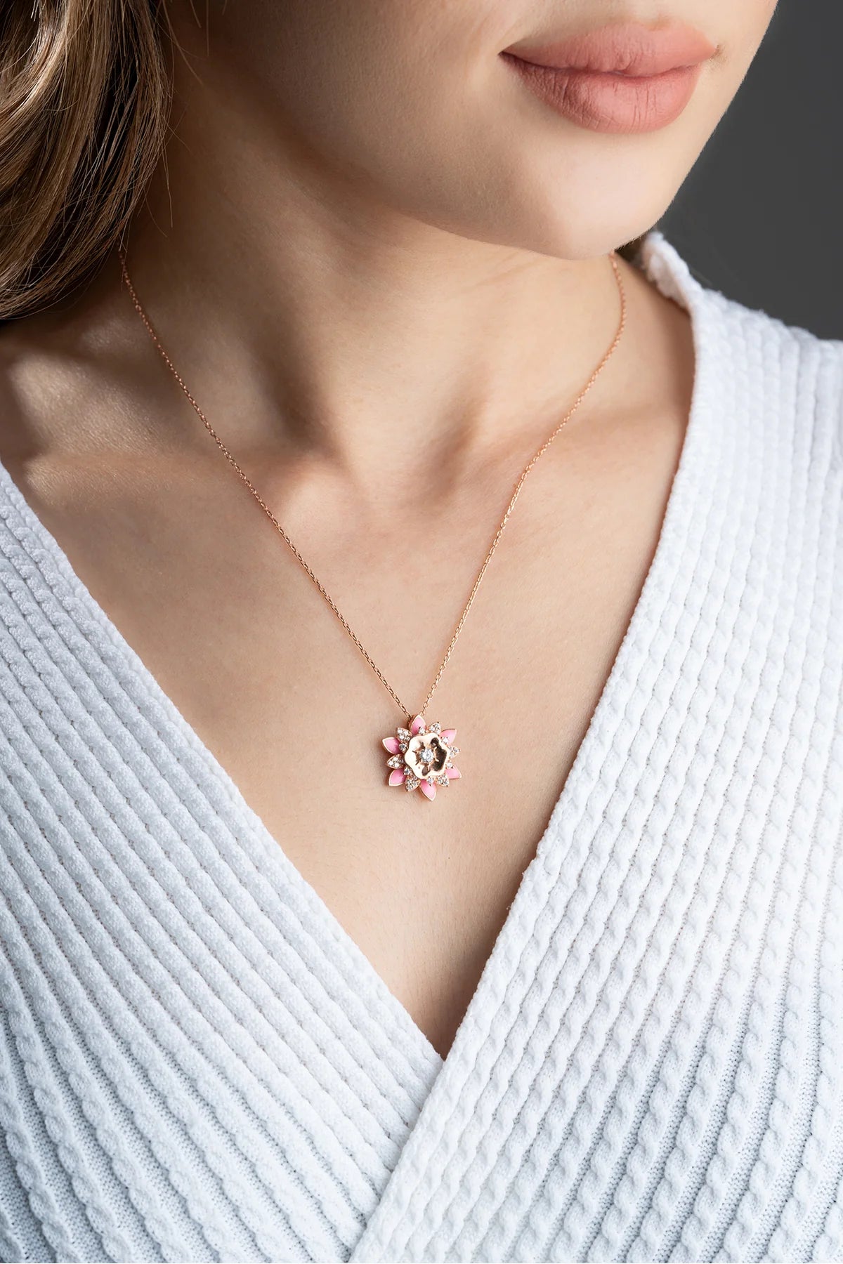 Mineli Lotus Çiçeği 925 Ayar Rose Kaplama Gümüş Kolye – 2