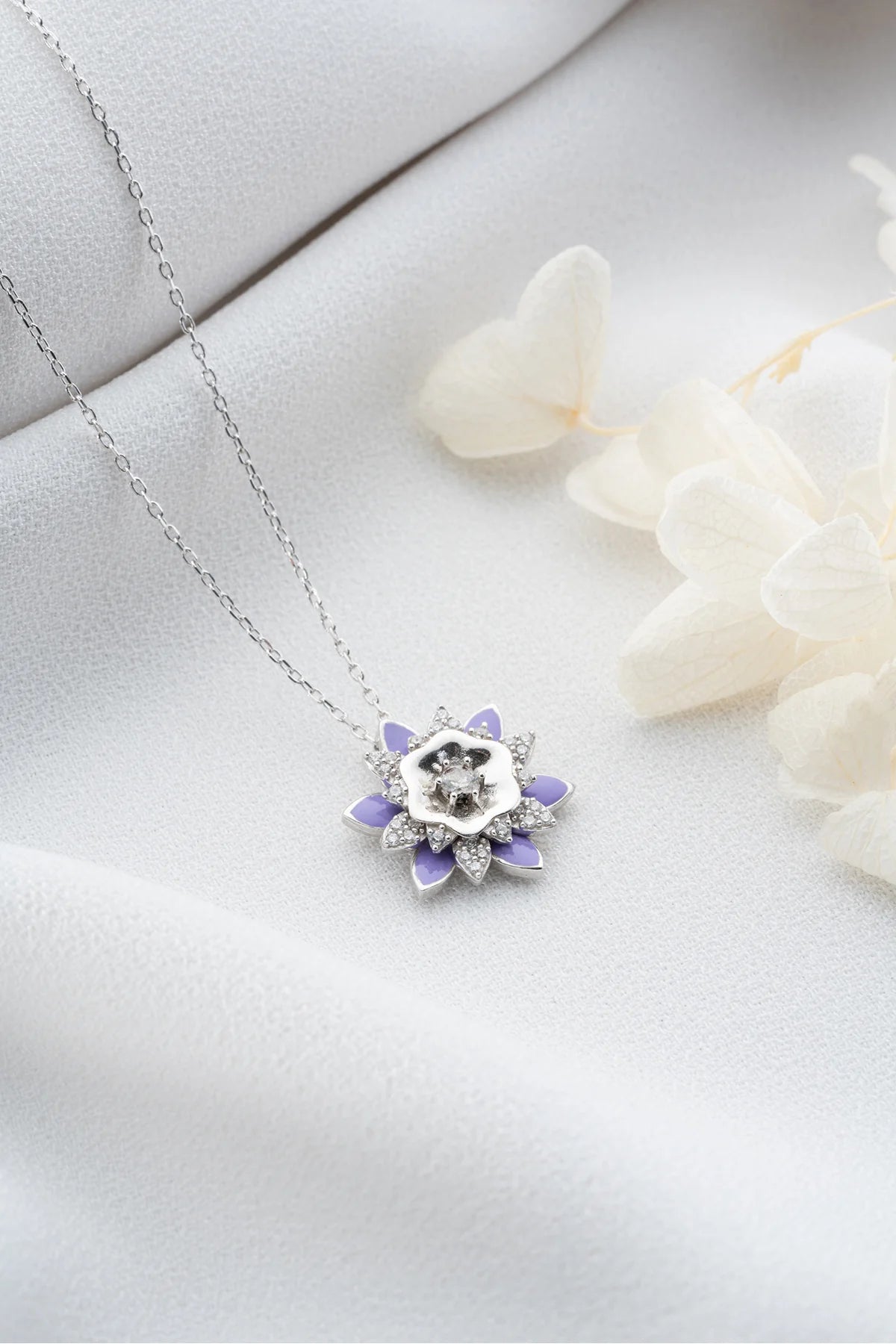 Mineli Lotus Çiçeği 925 Ayar Rose Kaplama Gümüş Kolye