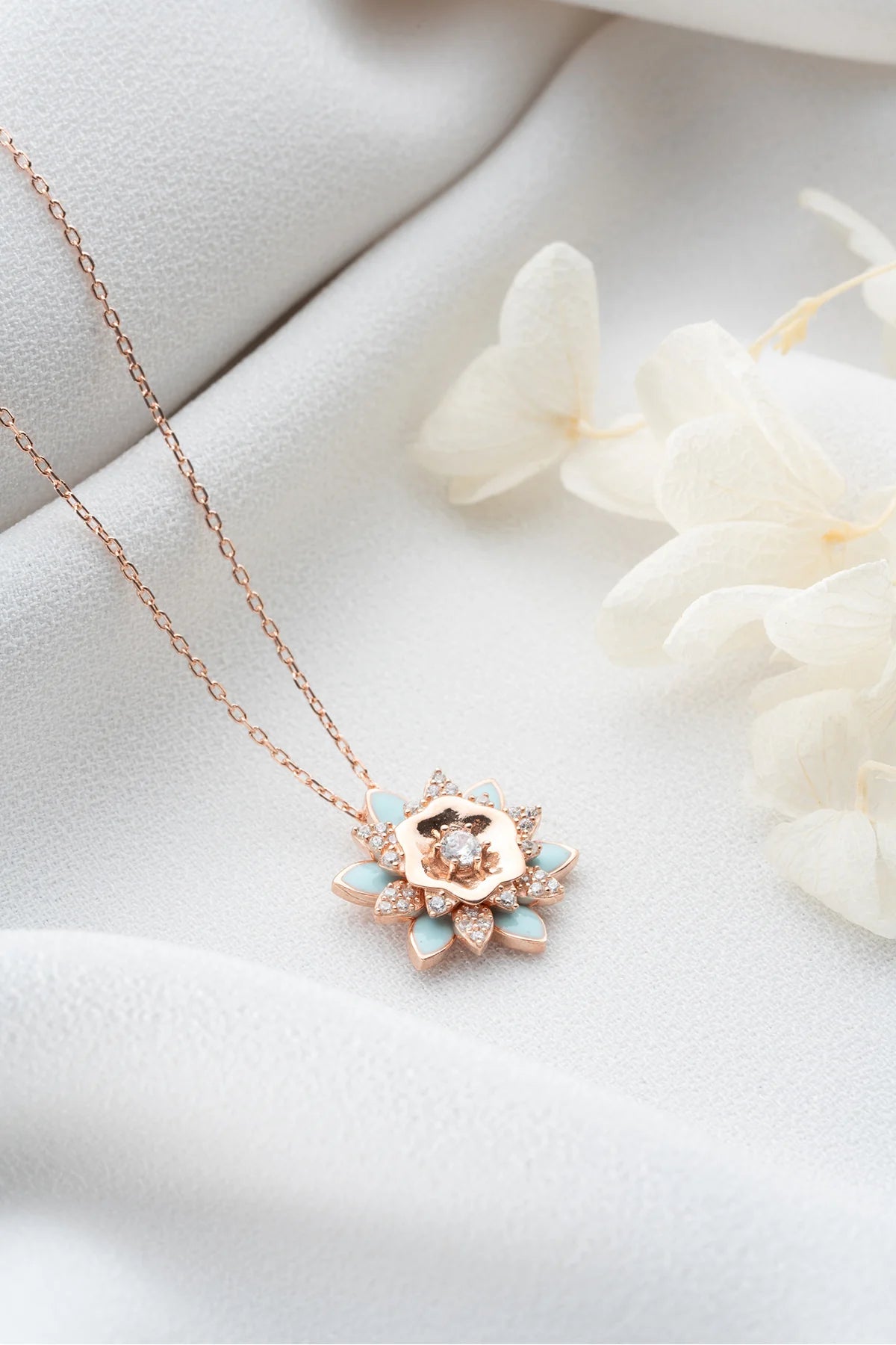 Mineli Lotus 925 Ayar Rose Kaplama Gümüş Kolye