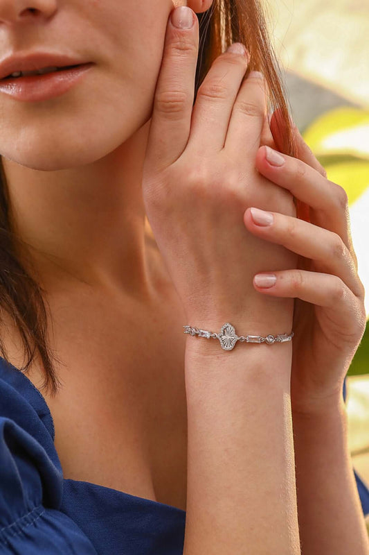 Baget Taşlı Fatma Ana Eli 925 Ayar Gümüş Bileklik Kadın - ÖzelSen