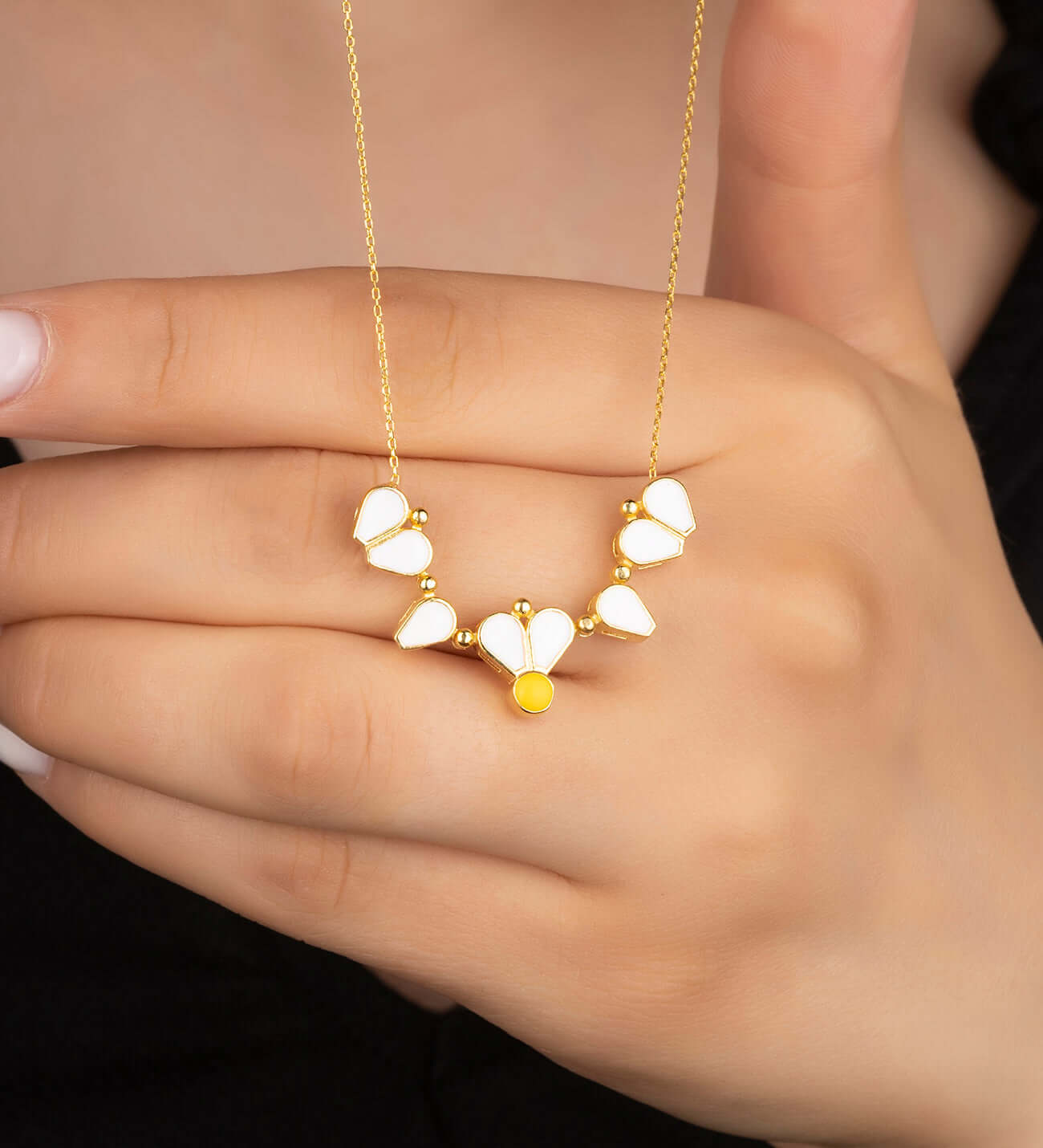 Beyaz Mineli 925 Ayar Gümüş Papatya Kolye - ÖzelSen