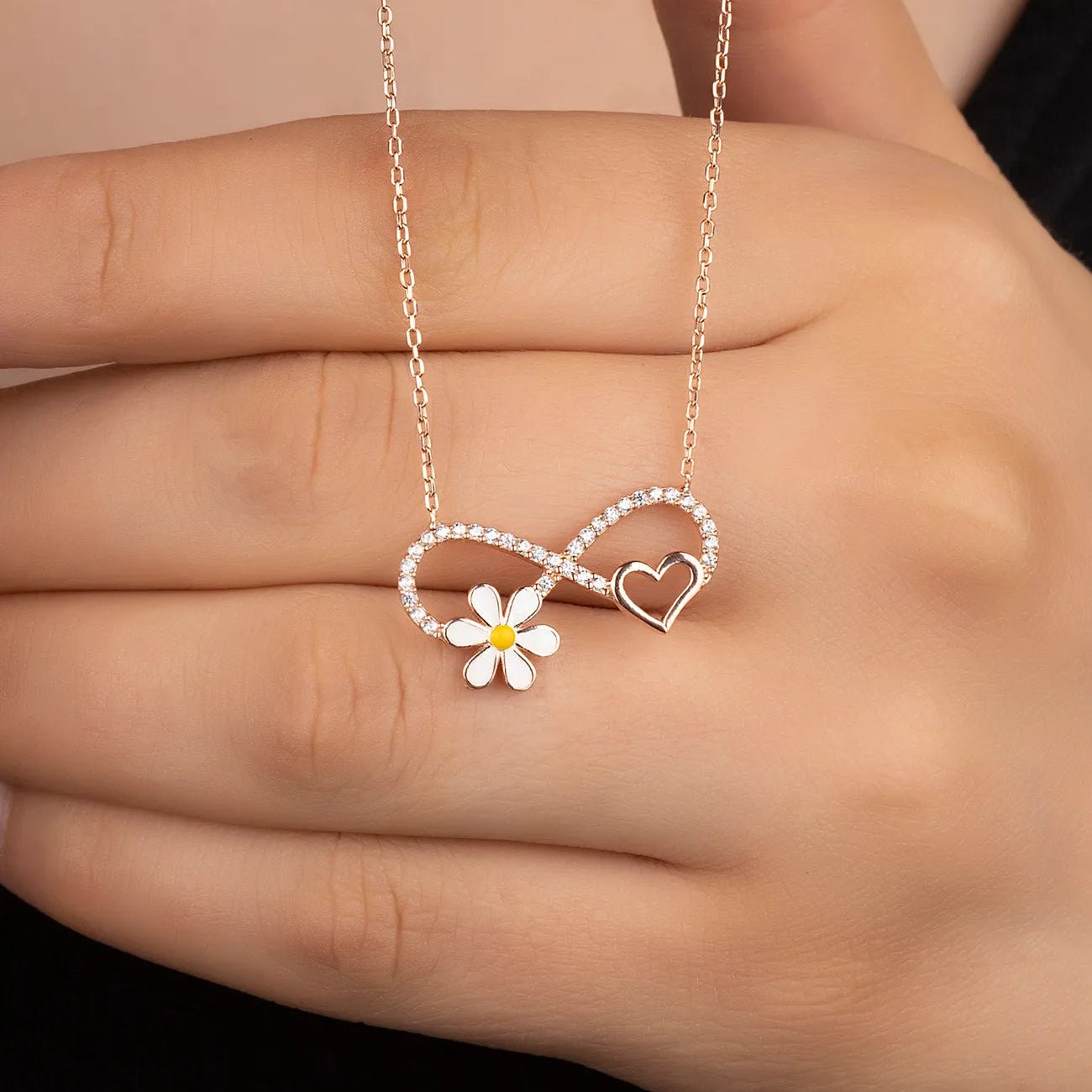 Çiçekli Kalpli 925 Ayar Gümüş Sonsuzluk Kolye - ÖzelSen