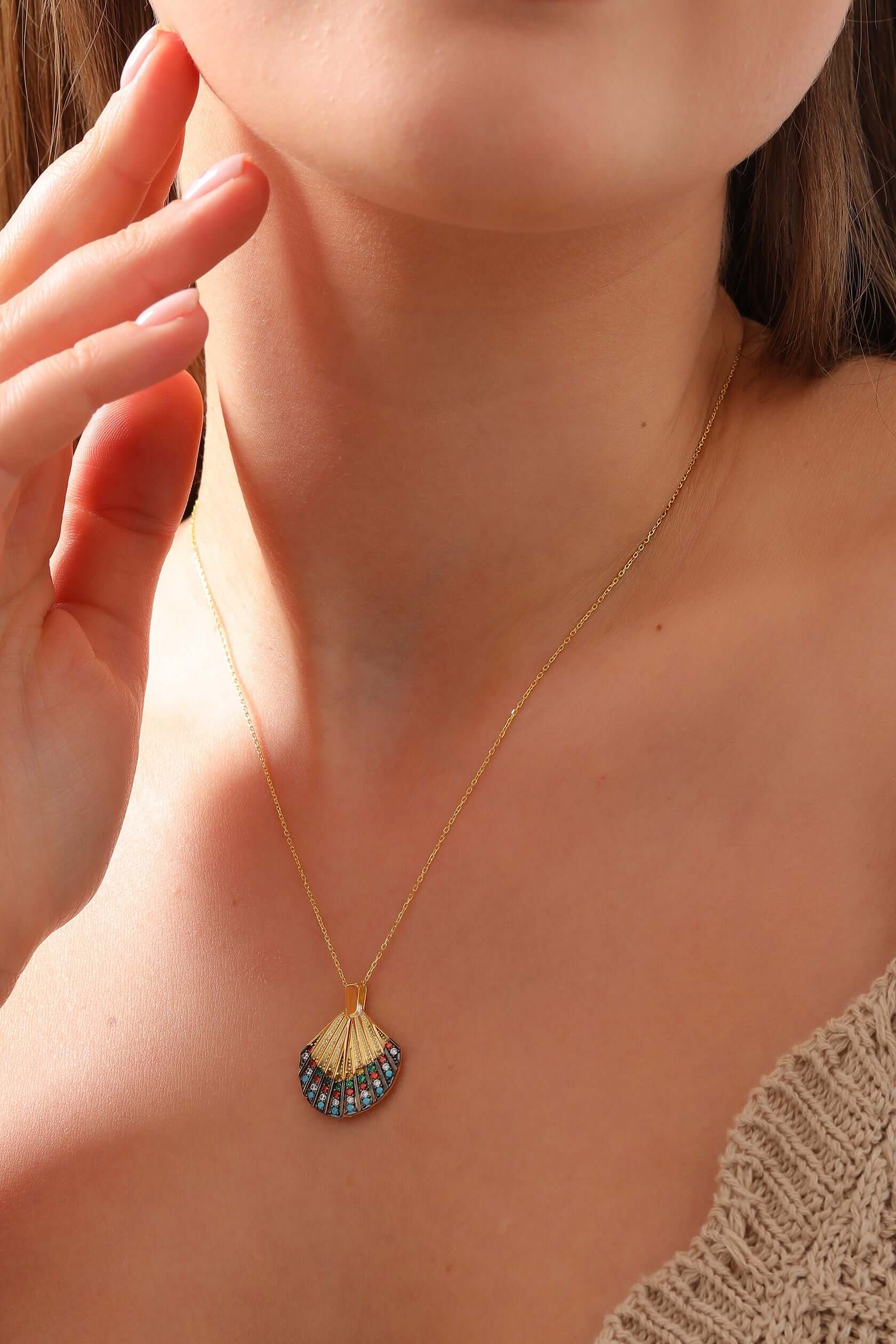 Deniz Kabuğu 925 Ayar Gümüş İsimli Kolye - ÖzelSen