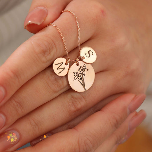 Doğum Ayı Çiçekli 925 Ayar Gümüş Harfli Kolye - ÖzelSen