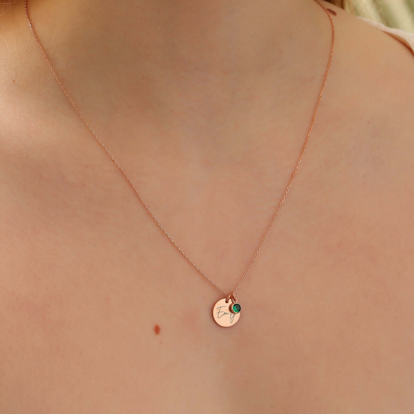 Kişiye Özel Doğum Ayı Taşlı Disk Gümüş İsimli Kolye - ÖzelSen