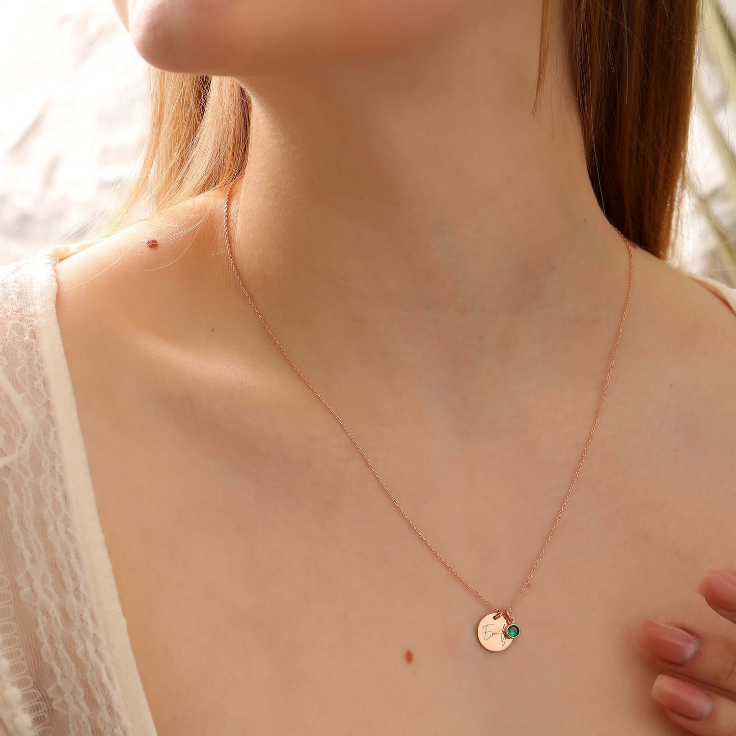 Kişiye Özel Doğum Ayı Taşlı Disk Gümüş İsimli Kolye - ÖzelSen