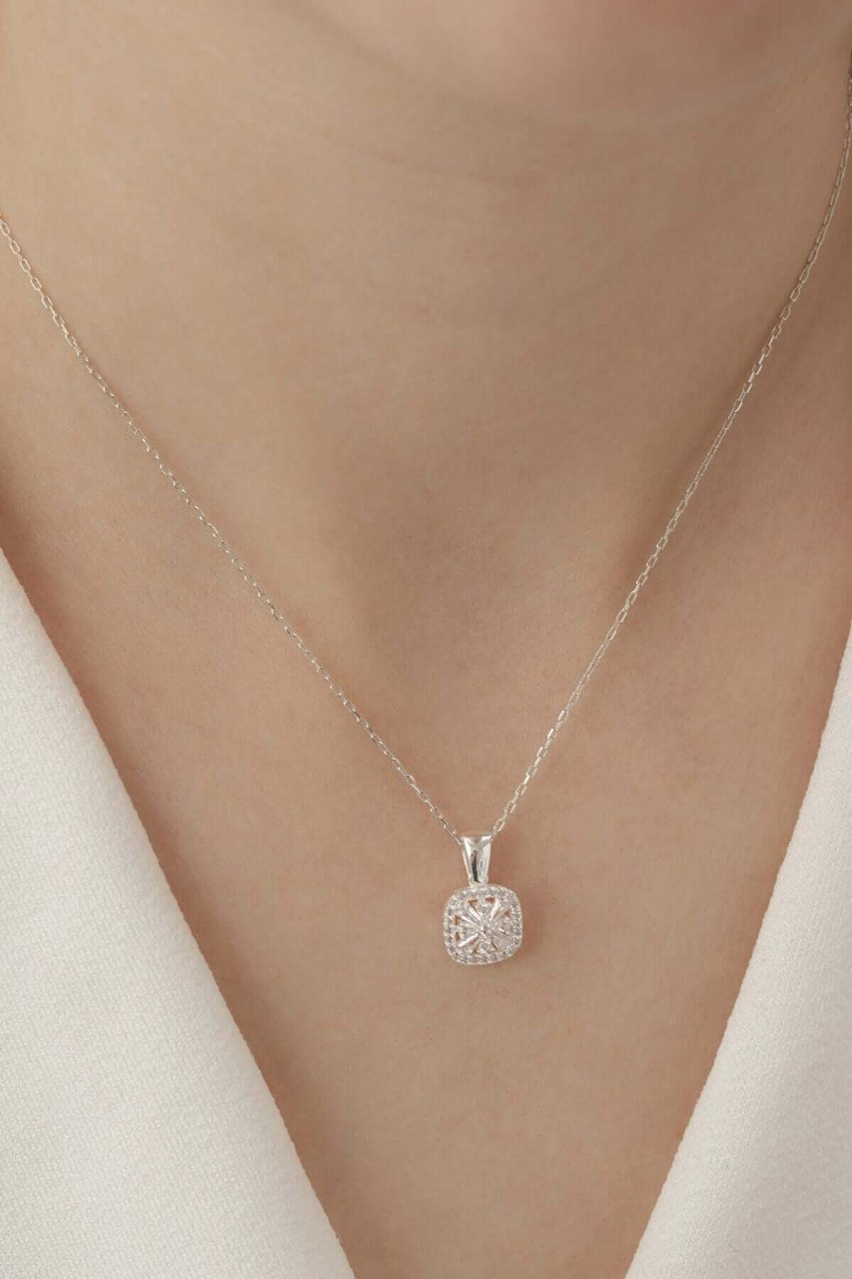 El Yapımı Yıldız 925 Ayar Gümüş Baget Kolye - ÖzelSen