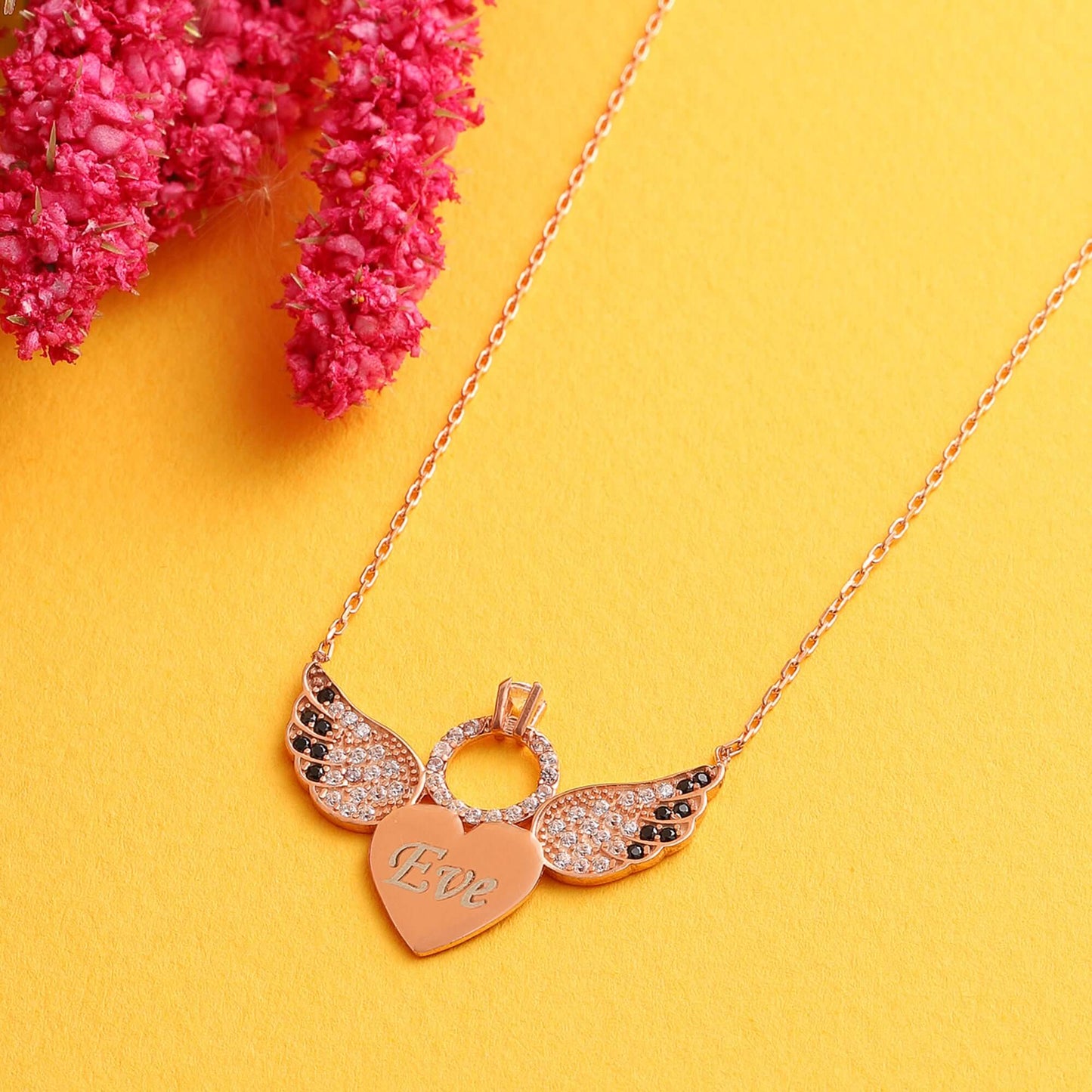 Gümüş İsimli Kolye Melek Kanatlı Tek Taş Detaylı - ÖzelSen