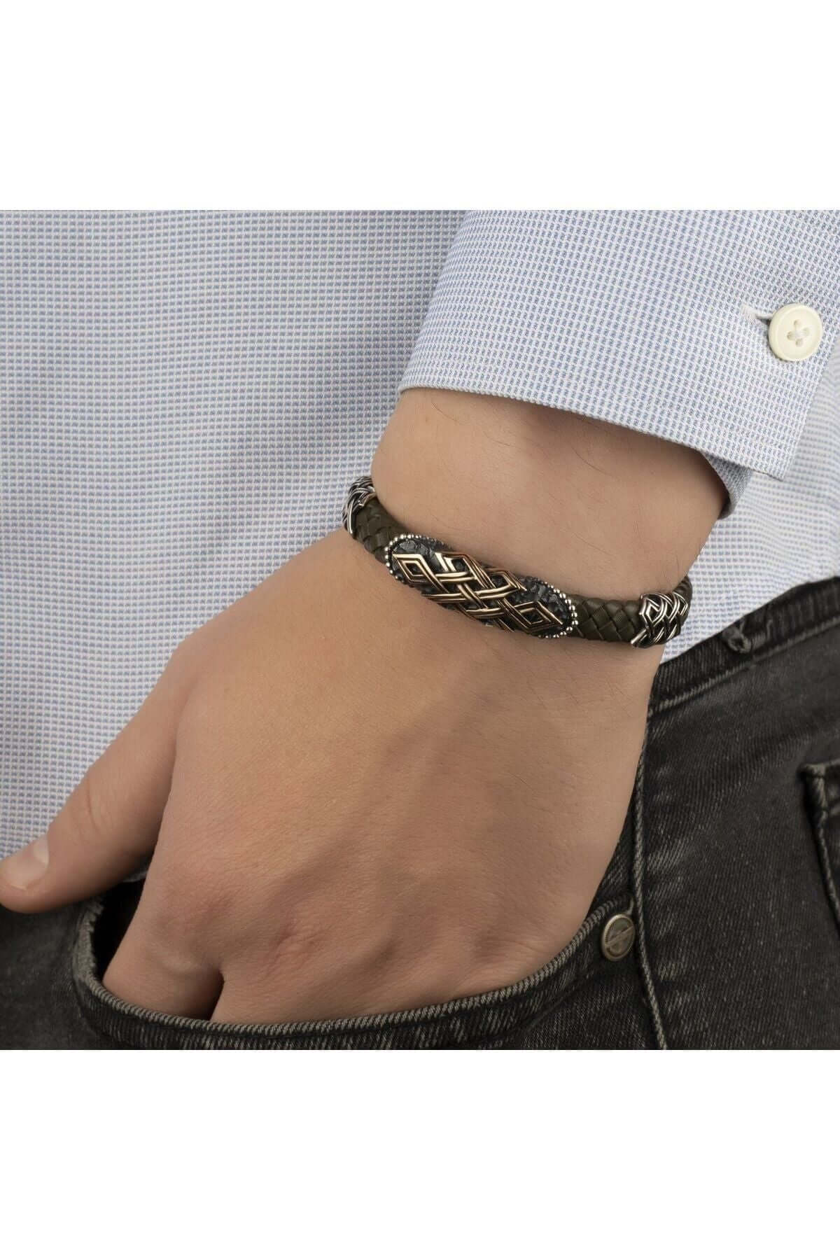 Gümüş Parça Motifli Haki Yeşil Hakiki Erkek Deri Bileklik - ÖzelSen