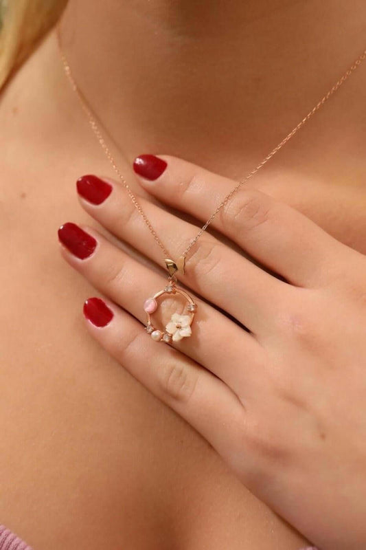 İncili 925 Ayar Gümüş Lotus Çiçeği Kolye - ÖzelSen