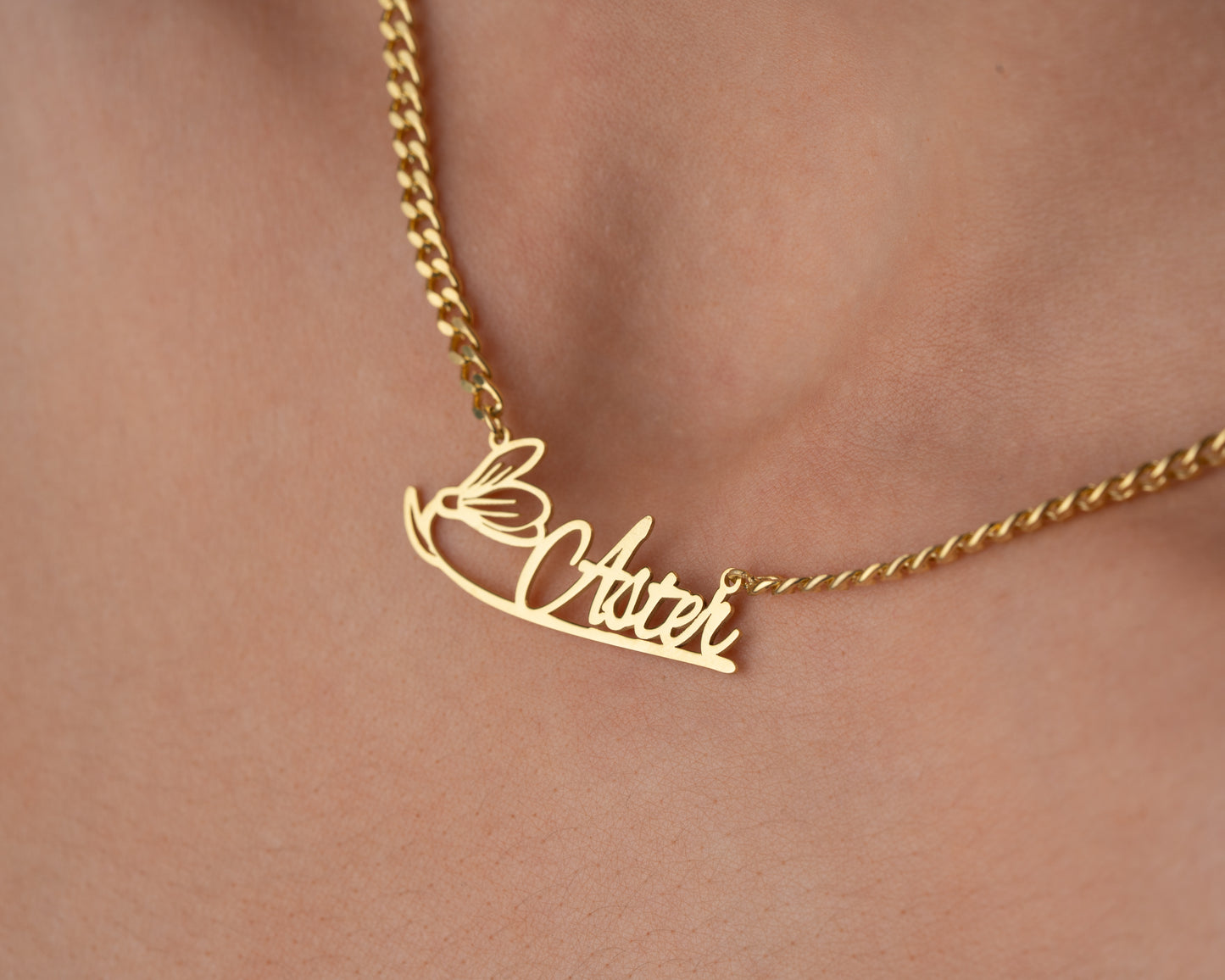 Gümüş İsimli Kolye | Özel Halka Zincirli Minimalist Tasarım