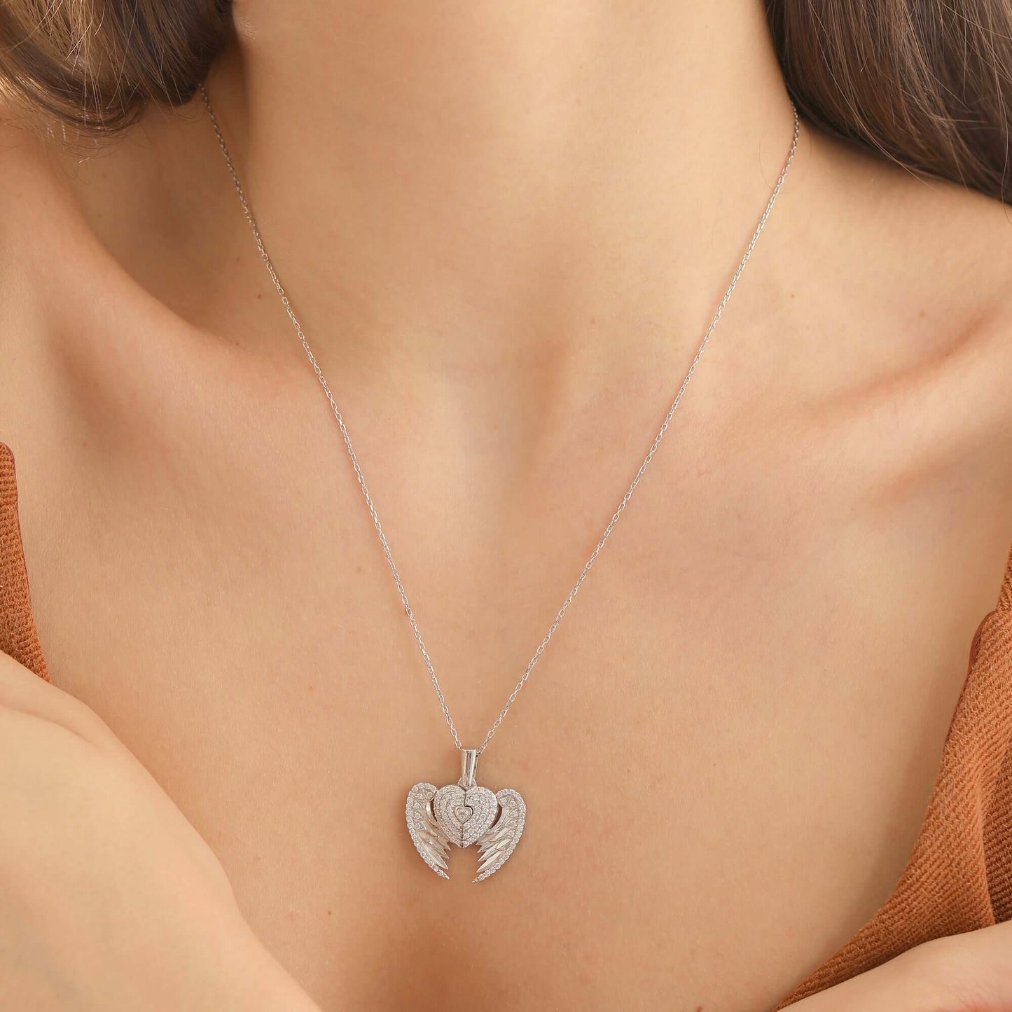 Çift Melek Kanatlı 925 Ayar Gümüş İsimli Kolye - ÖzelSen