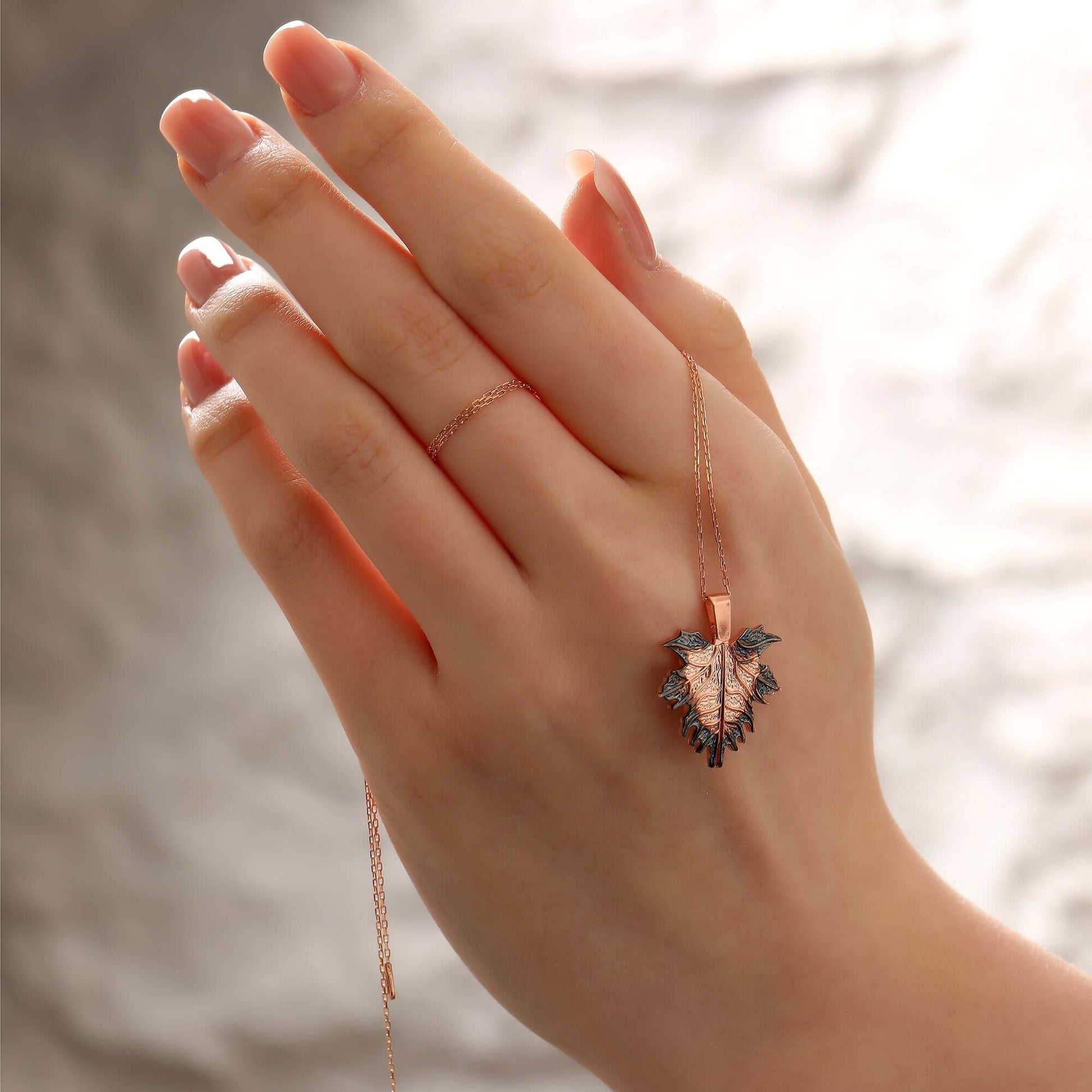 Kişiye Özel Çınar Yaprağı 925 Ayar Gümüş İsimli Kolye - ÖzelSen