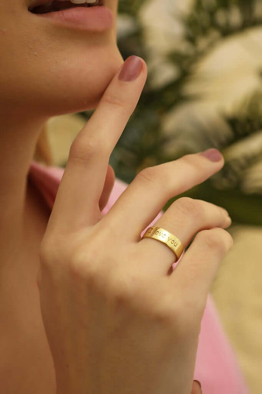 Kişiye Özel El Yazısı Kazımalı Gümüş İsimli Yüzük - ÖzelSen