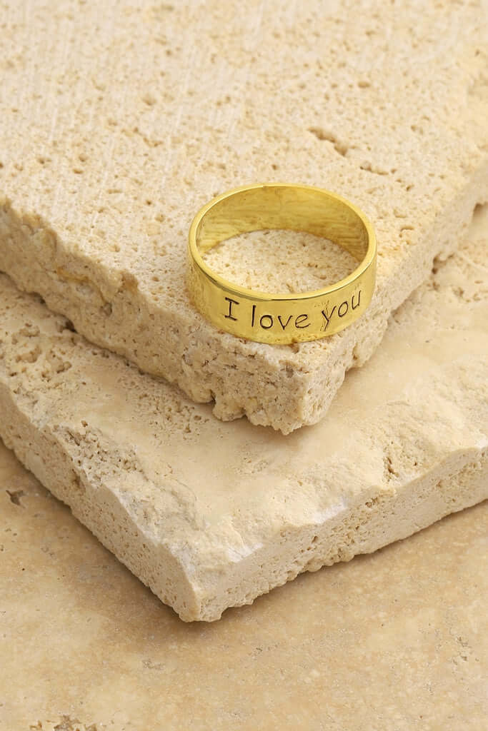 Kişiye Özel El Yazısı Kazımalı Gümüş İsimli Yüzük - ÖzelSen