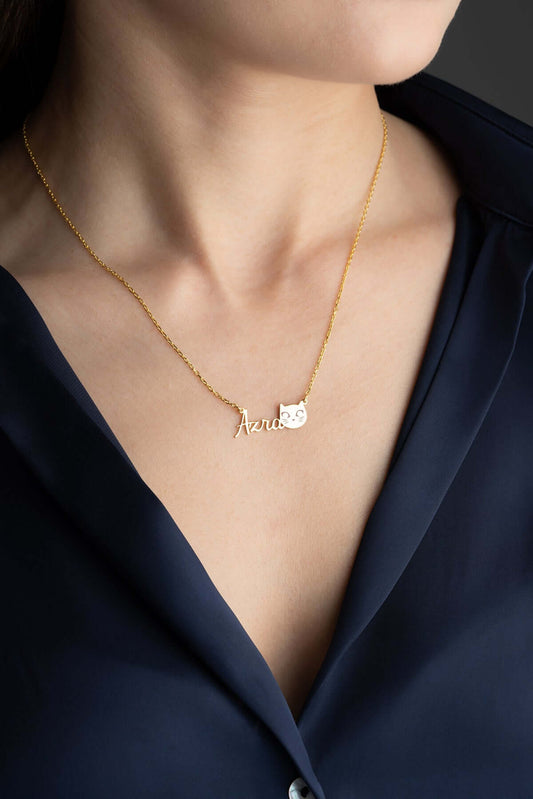 Kişiye Özel İsimli ve Kedi Figürlü Gümüş Kolye - ÖzelSen